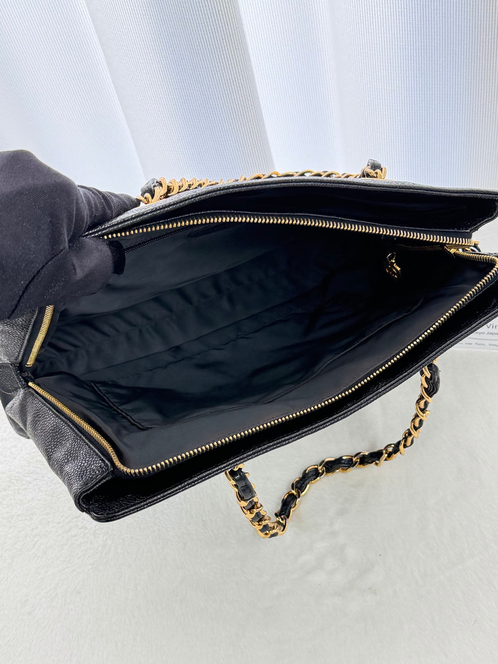 CHANEL Cavier Geniune Chainbag