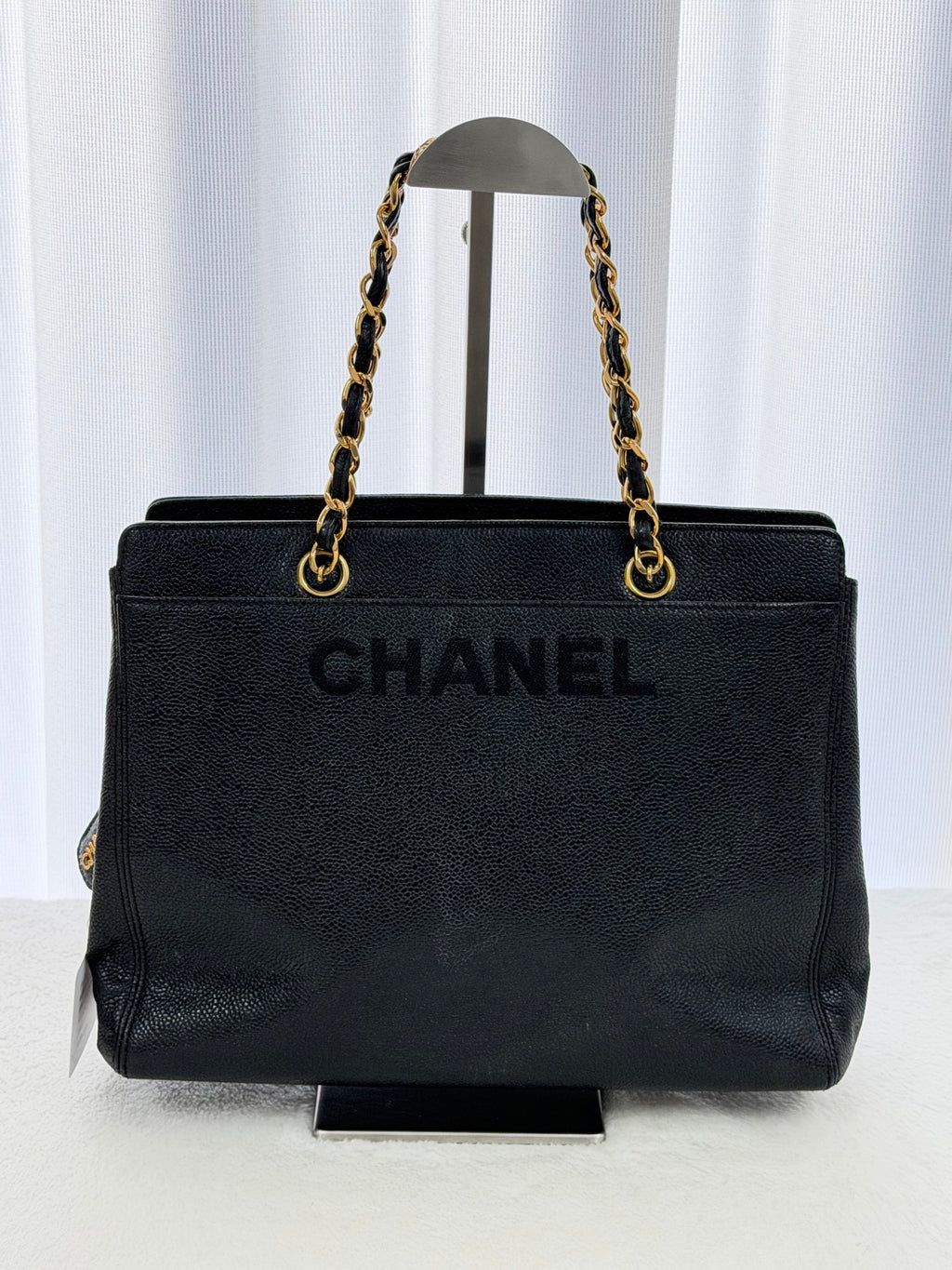 CHANEL Cavier Geniune Chainbag