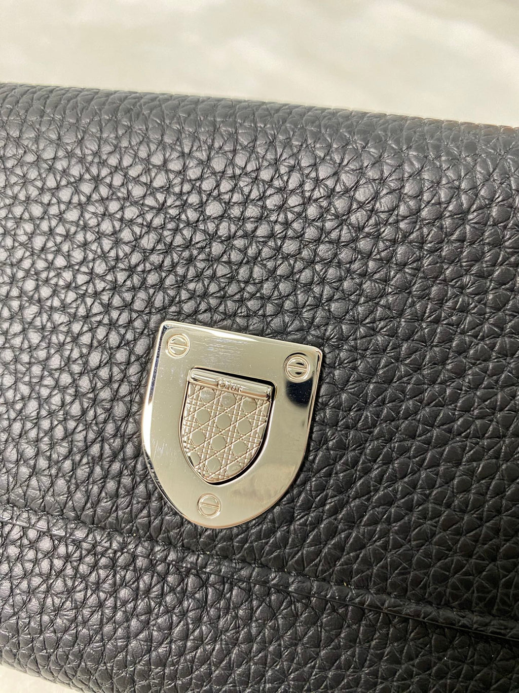 CHRISTIAN DIOR Geniune Chainbag