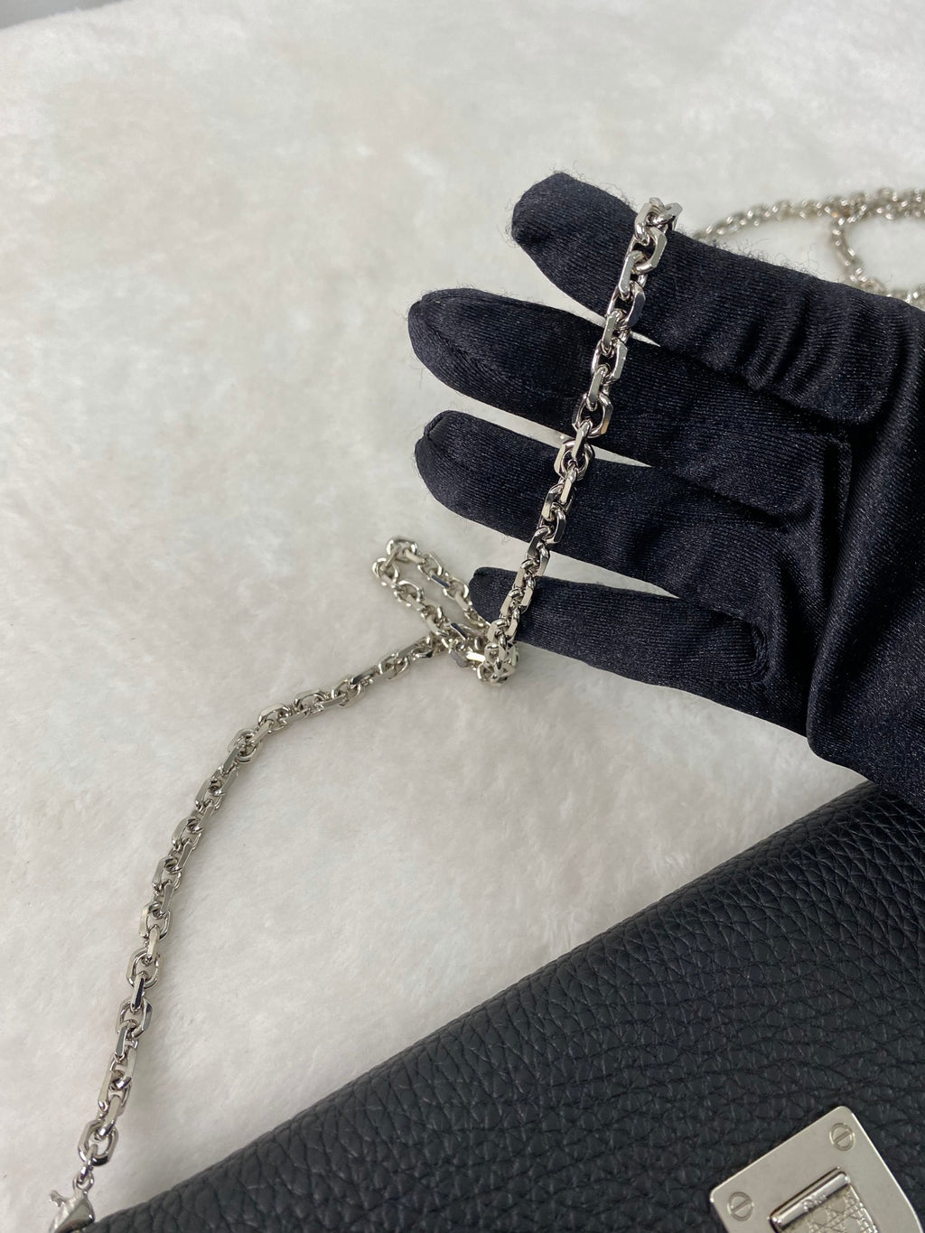 CHRISTIAN DIOR Geniune Chainbag