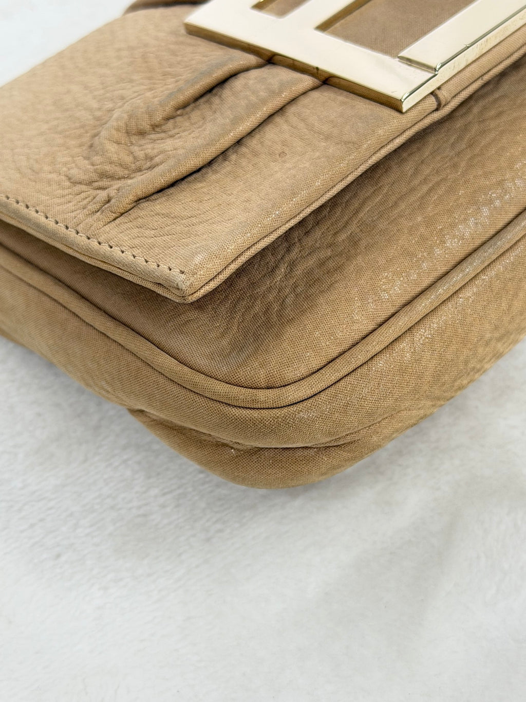 FENDI Milky-color Mini Shouderbag