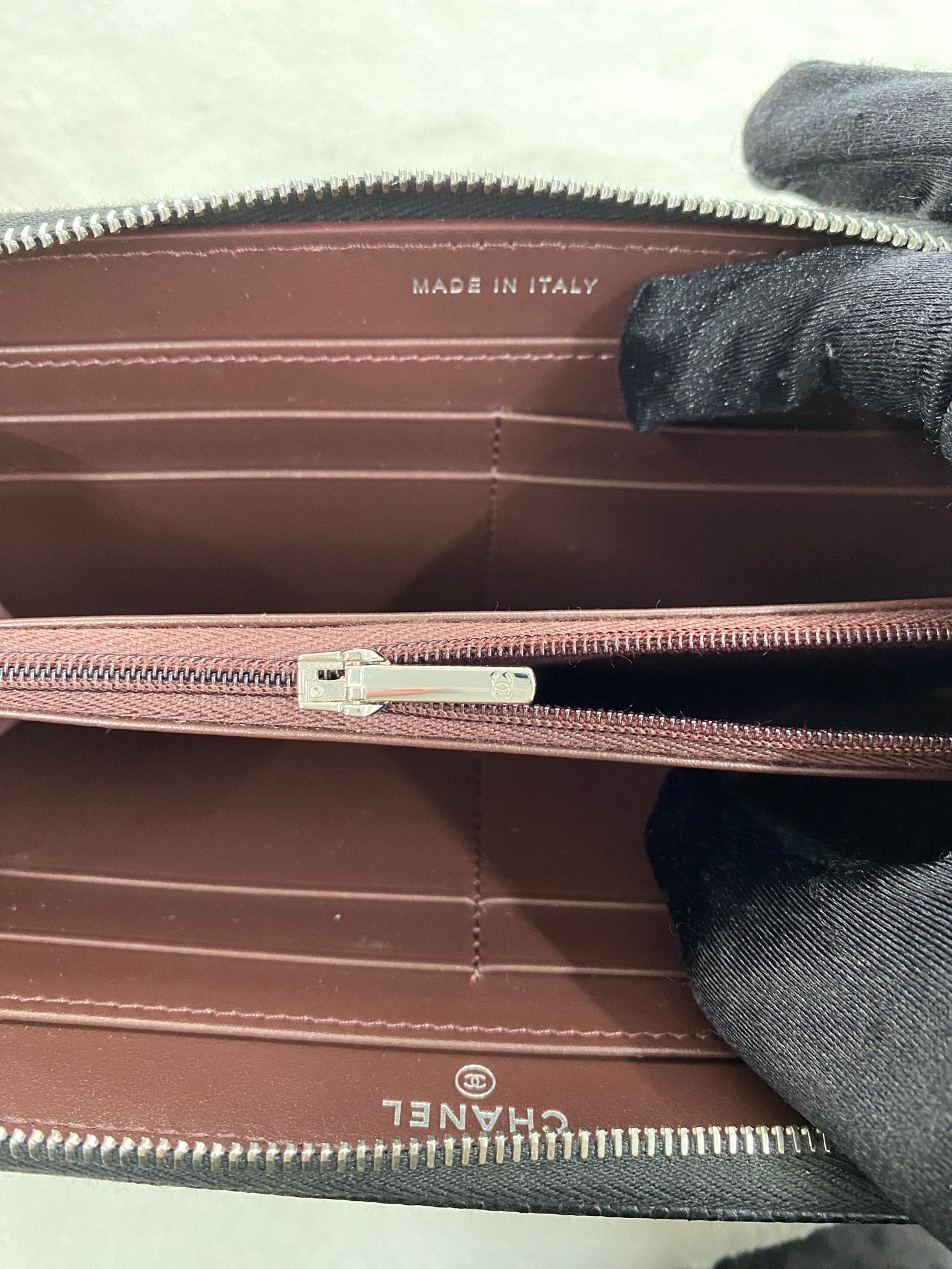 CHANEL Cavier Genuine Wallet
