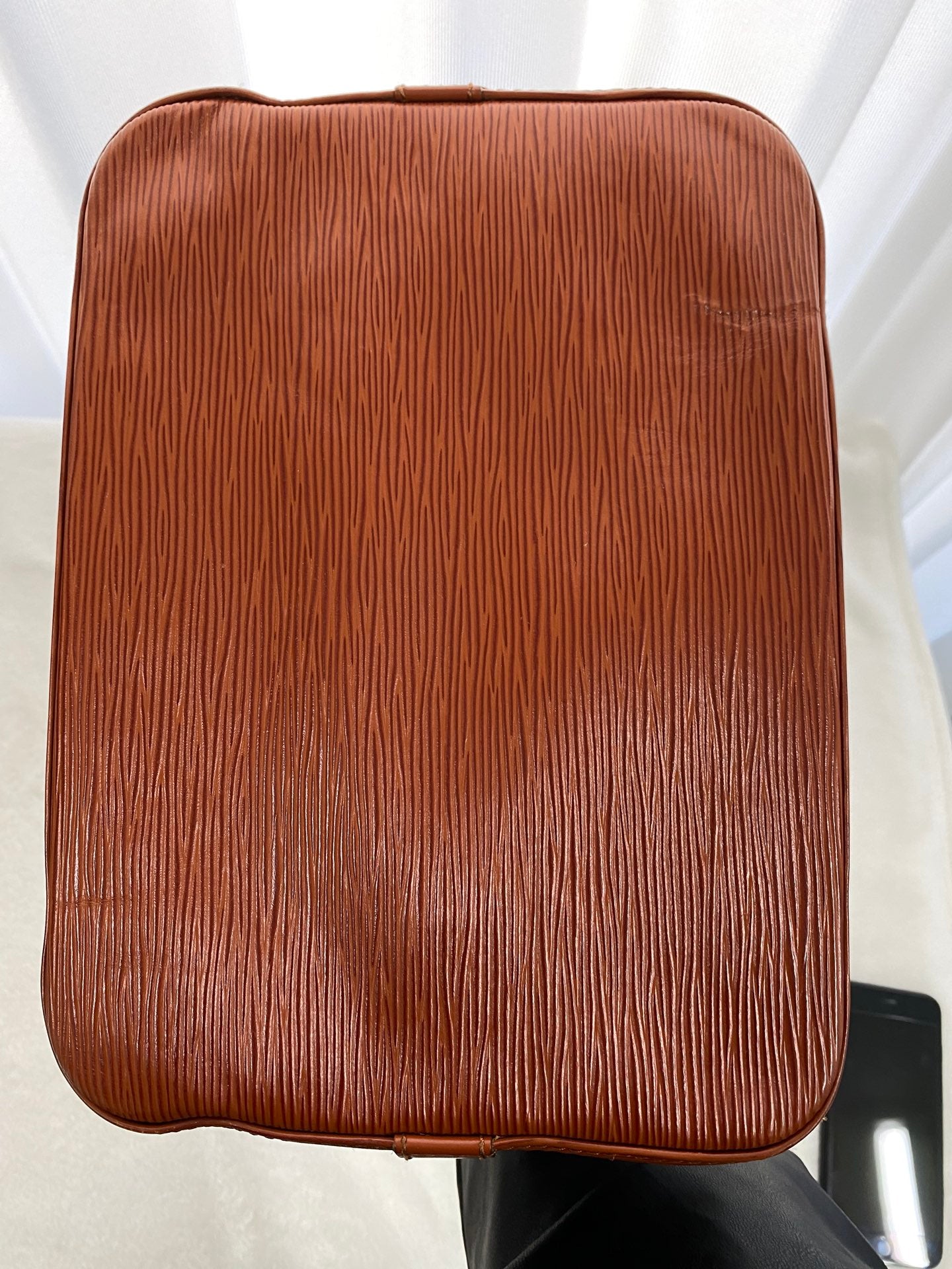 LOUIS VUITTON Epi Noé Bucket Shoudlerbag