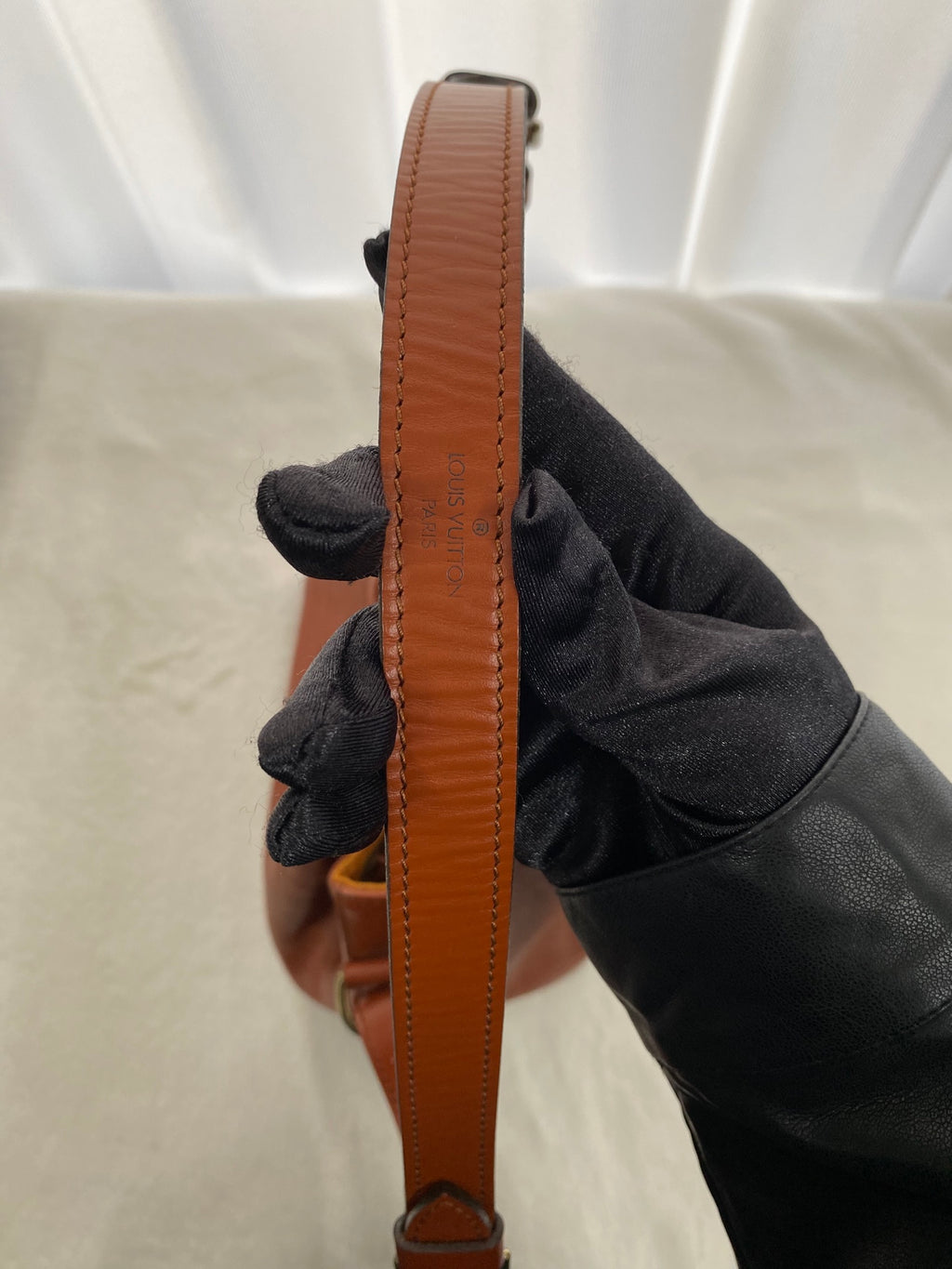 LOUIS VUITTON Epi Noé Bucket Shoudlerbag