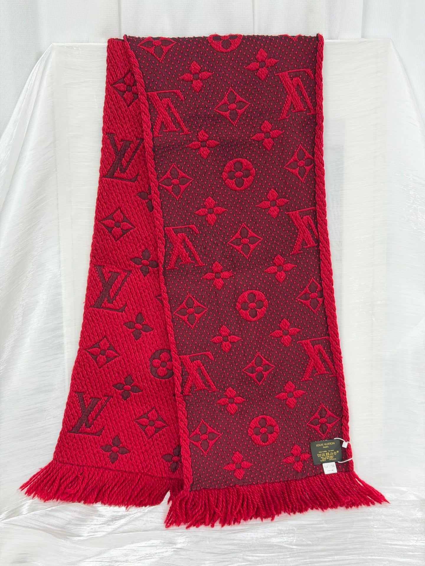 LOUIS VUITTON Monogram Scarf