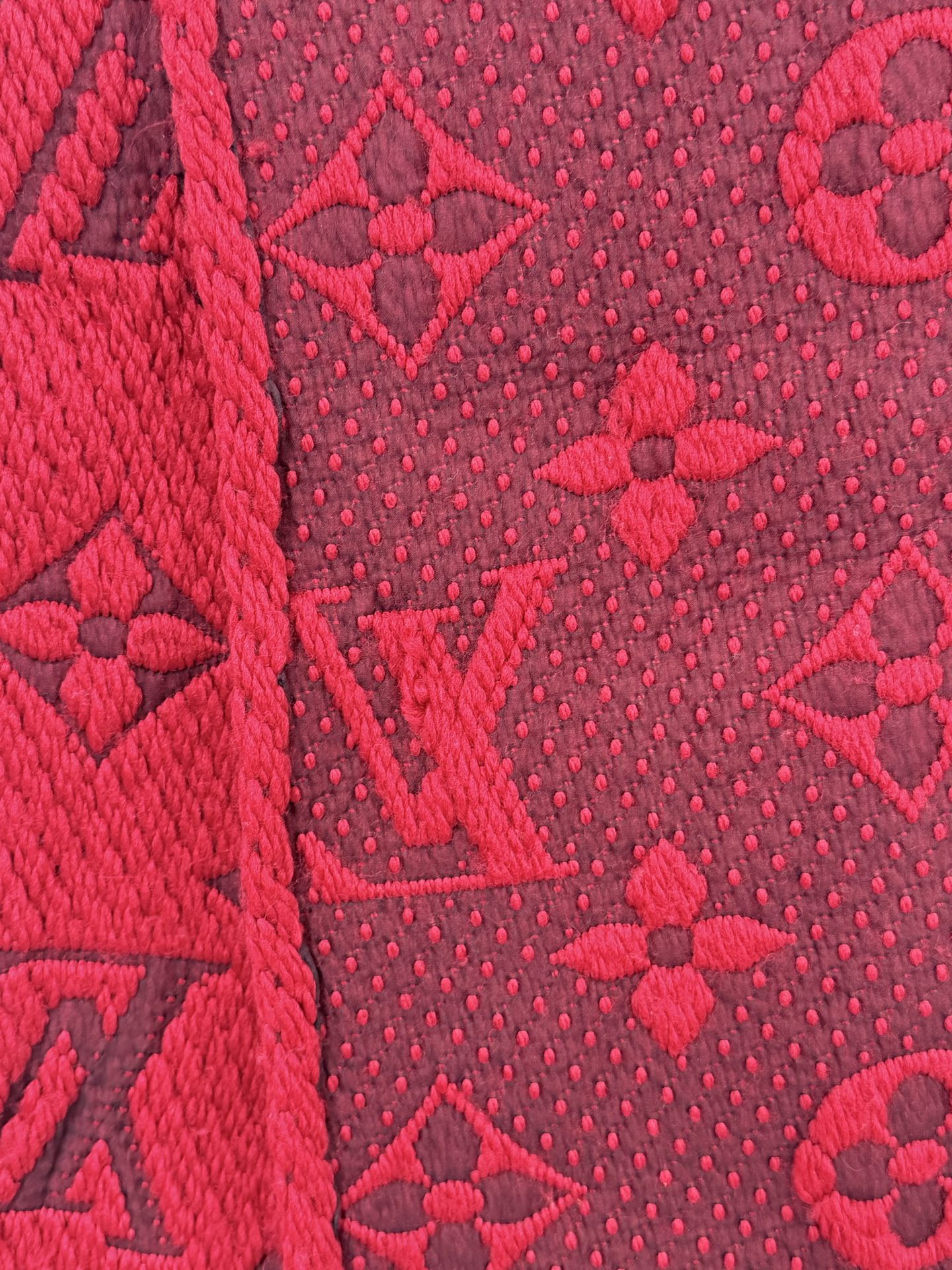 LOUIS VUITTON Monogram Scarf