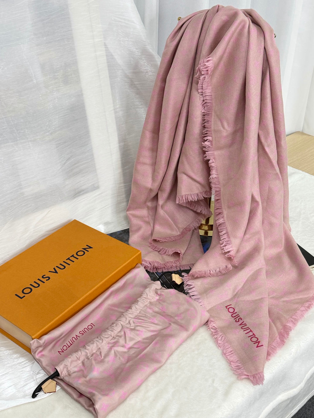 LOUIS VUITTON Monogram Pink Scarf