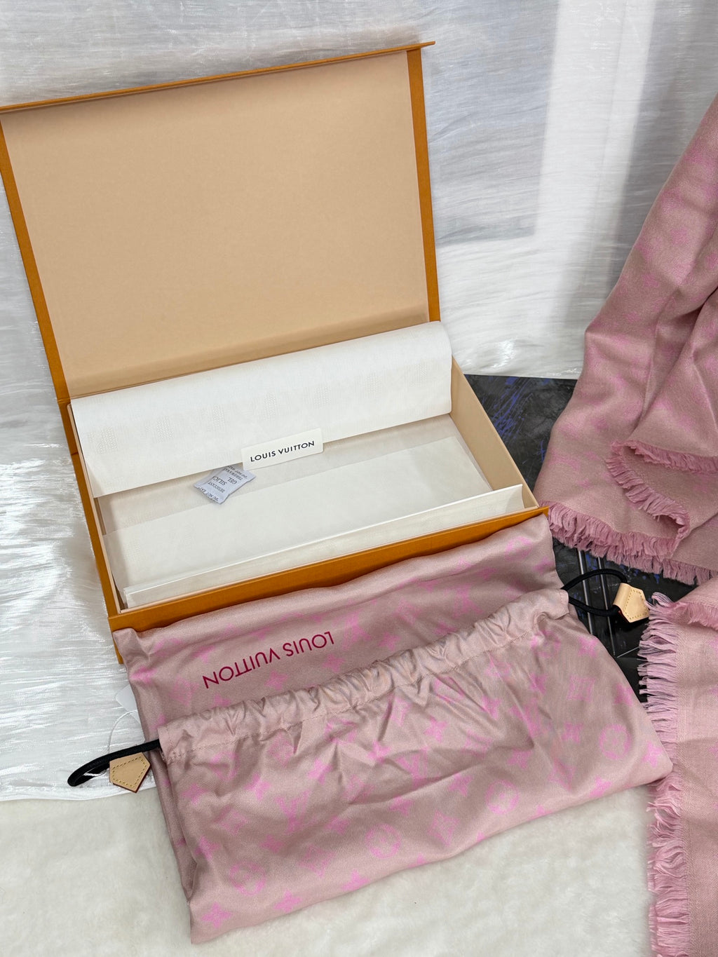 LOUIS VUITTON Monogram Pink Scarf
