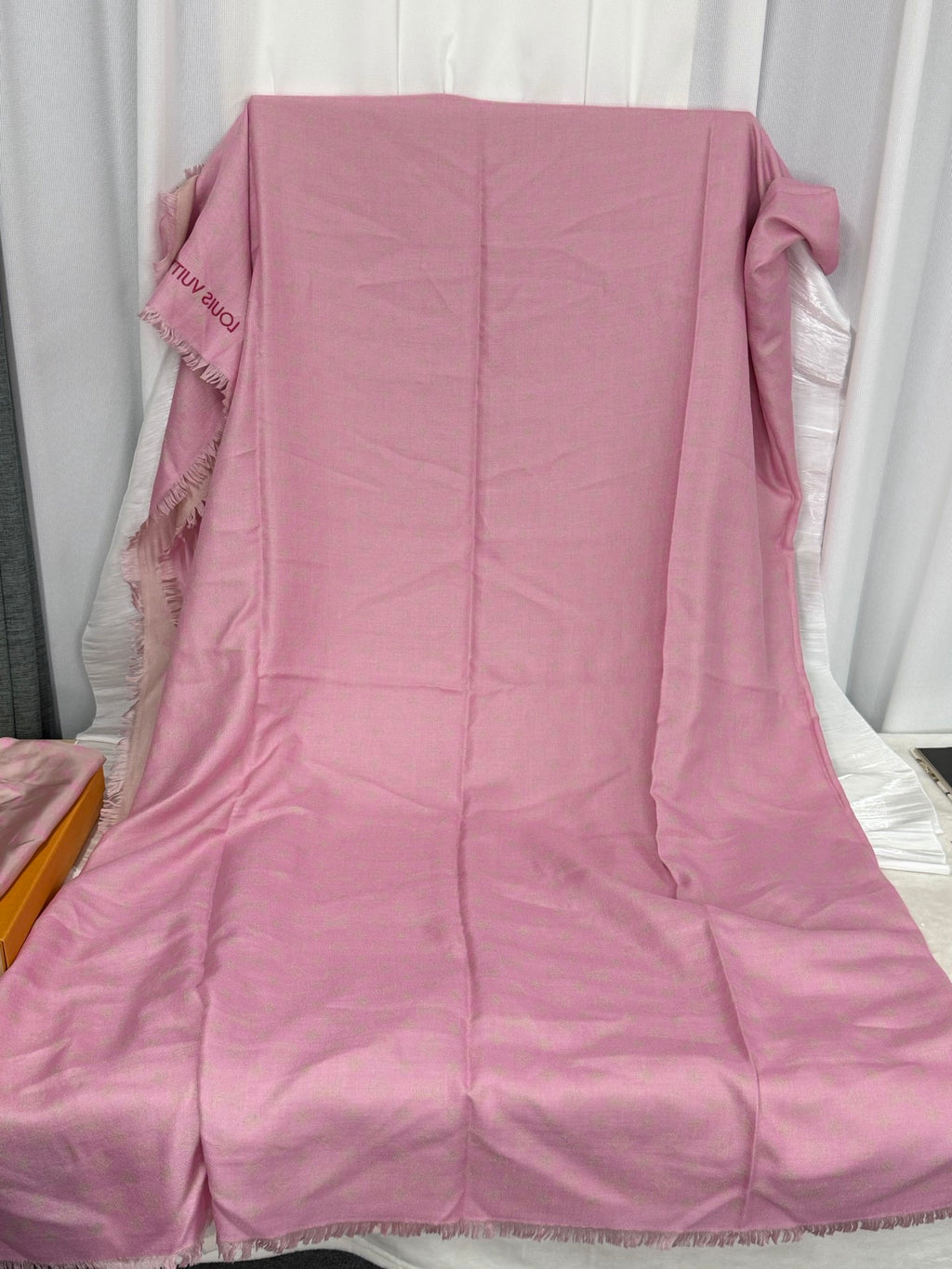 LOUIS VUITTON Monogram Pink Scarf