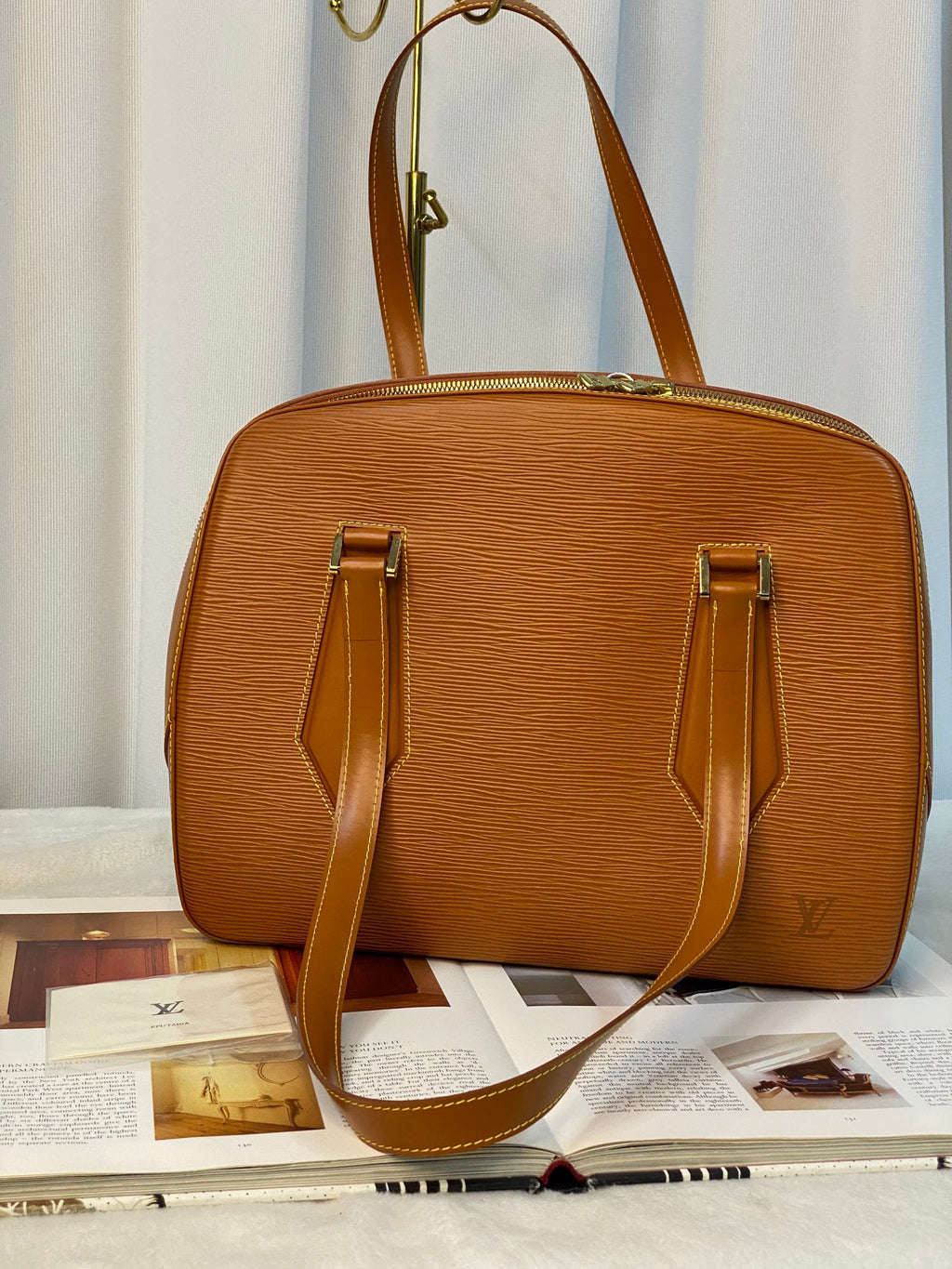 LOUIS VUITTON Epi Shoulderbag