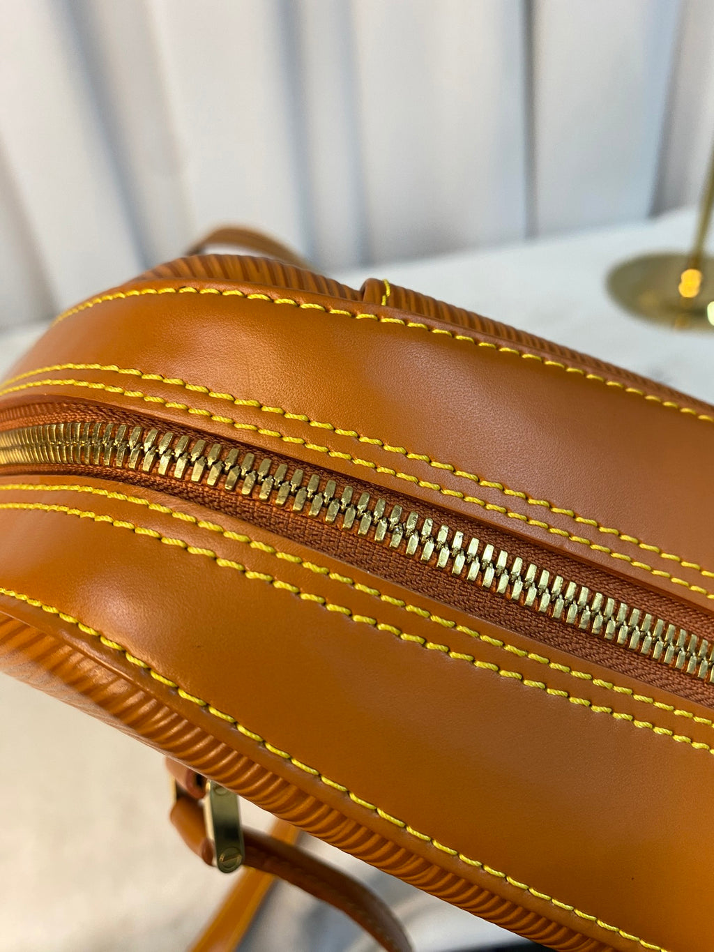LOUIS VUITTON Epi Shoulderbag