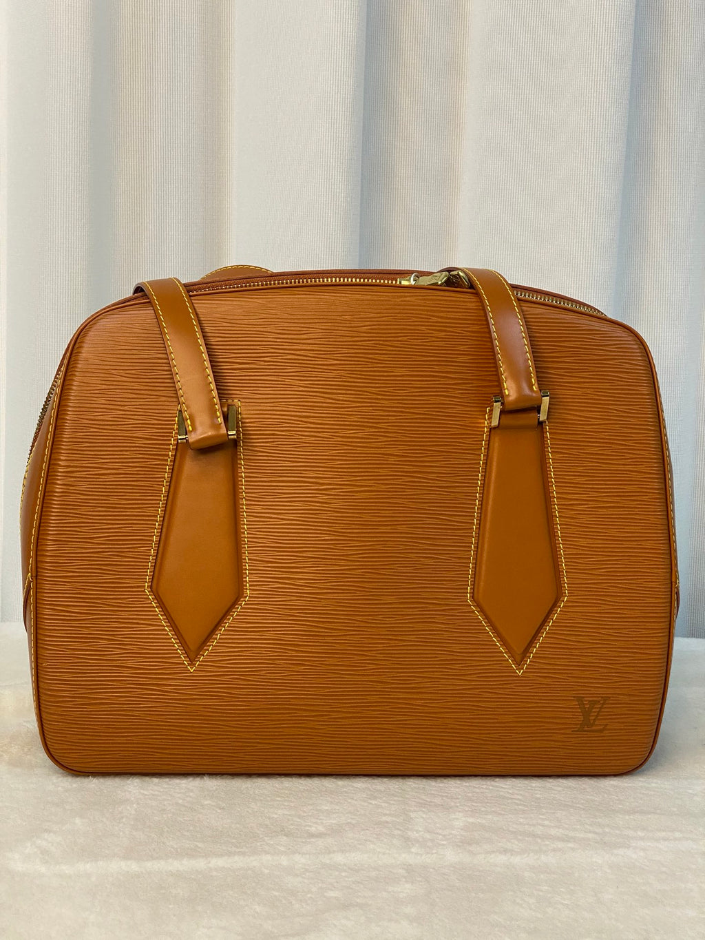 LOUIS VUITTON Epi Shoulderbag