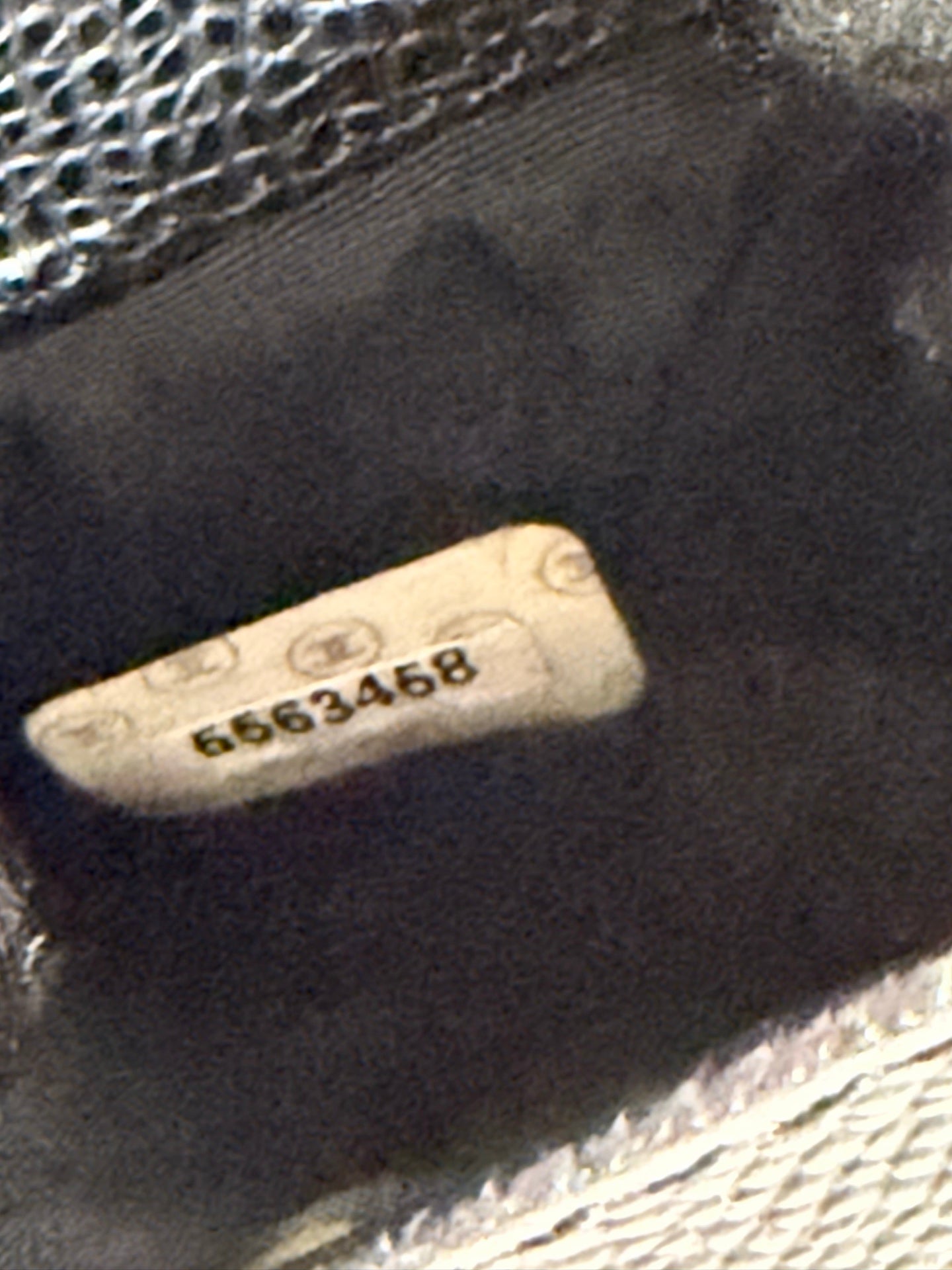CHANEL Cavier Wallet