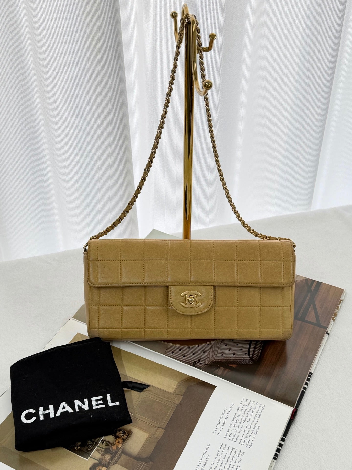 CHANEL Double-C Chainbag