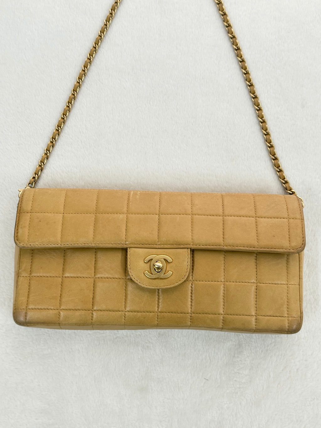 CHANEL Double-C Chainbag