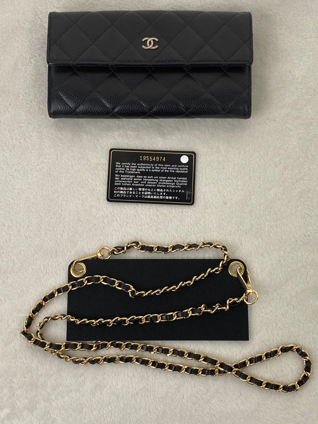 CHANEL Cavier Wallet