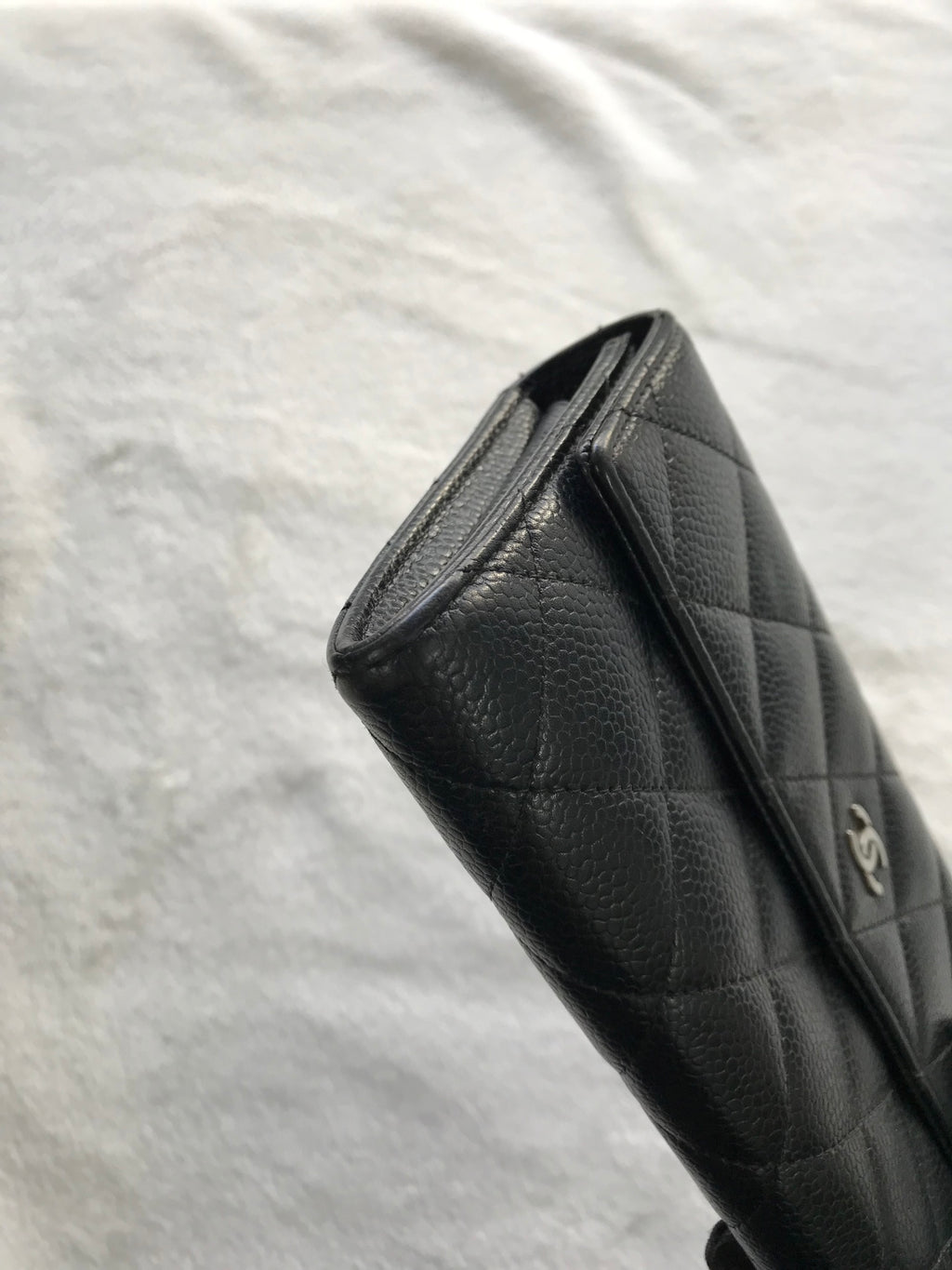 CHANEL Cavier Wallet