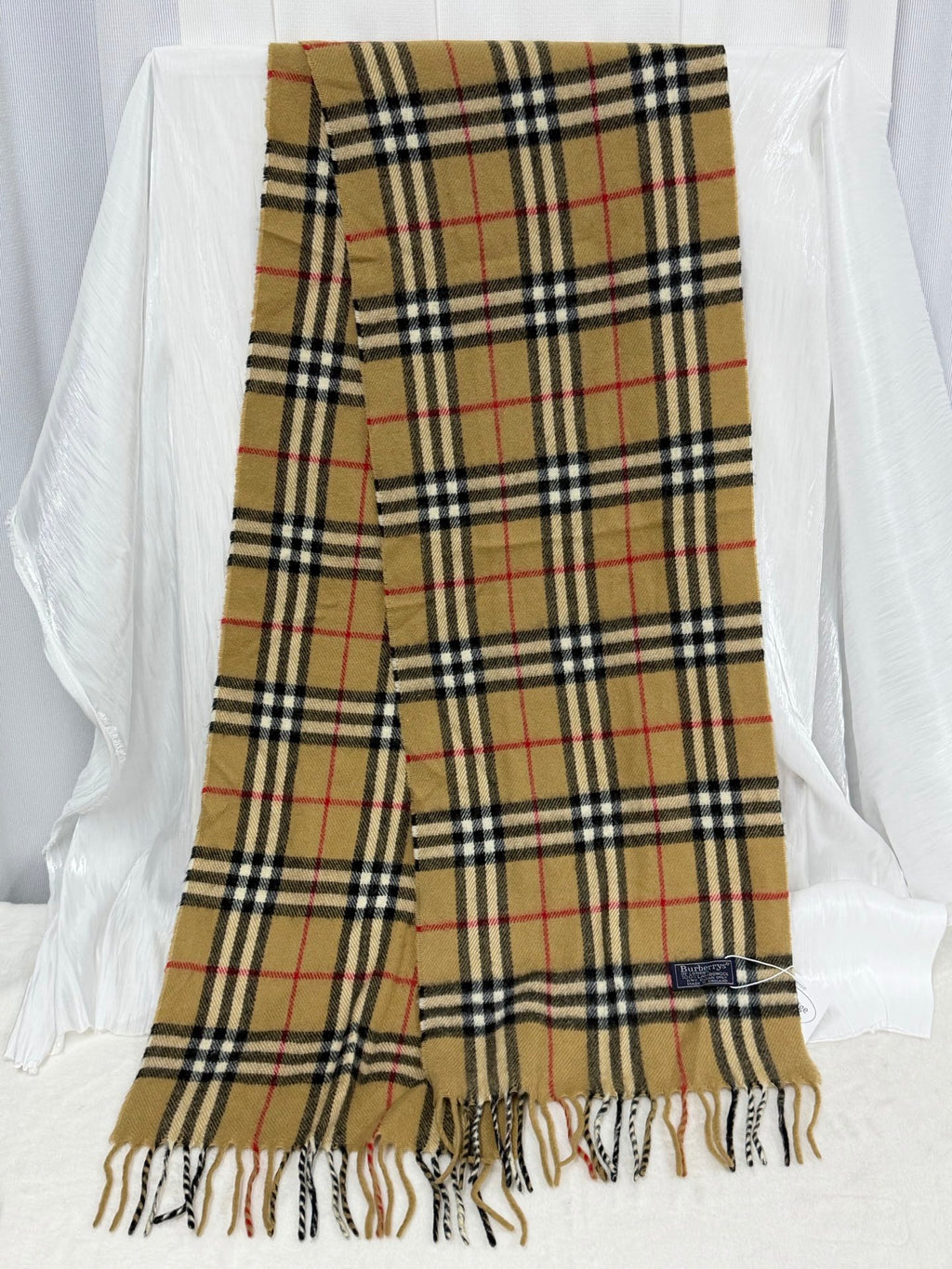 BURBERRY Classic Palid Pattern Lambswool Scarf