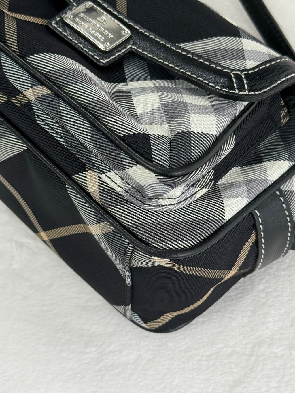 BURBERRY Plaid Pattern Shoulderbag