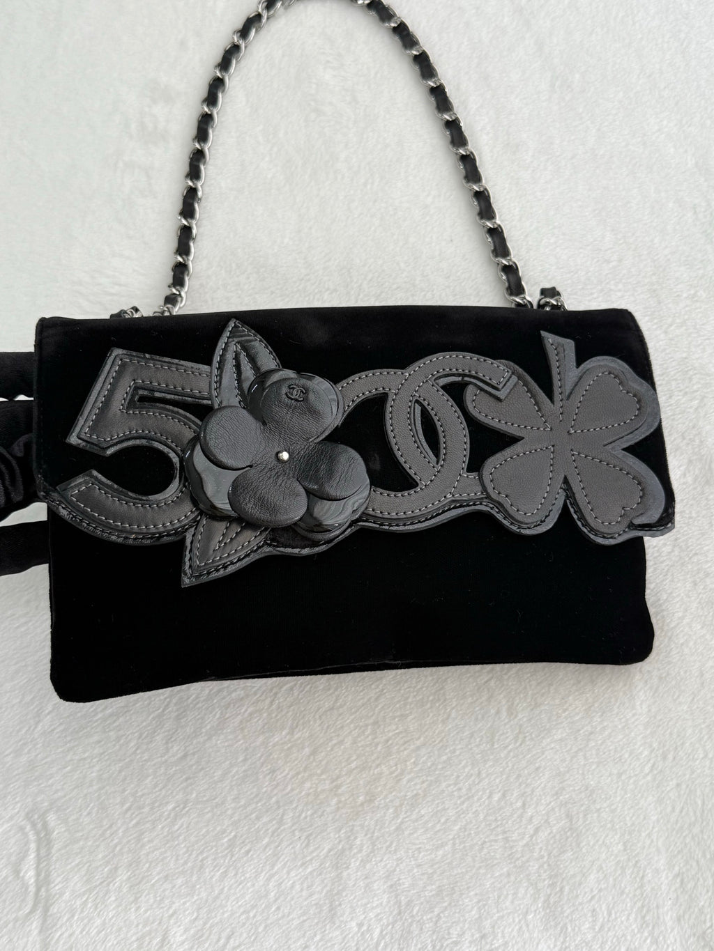 CHANEL Suede Chainbag