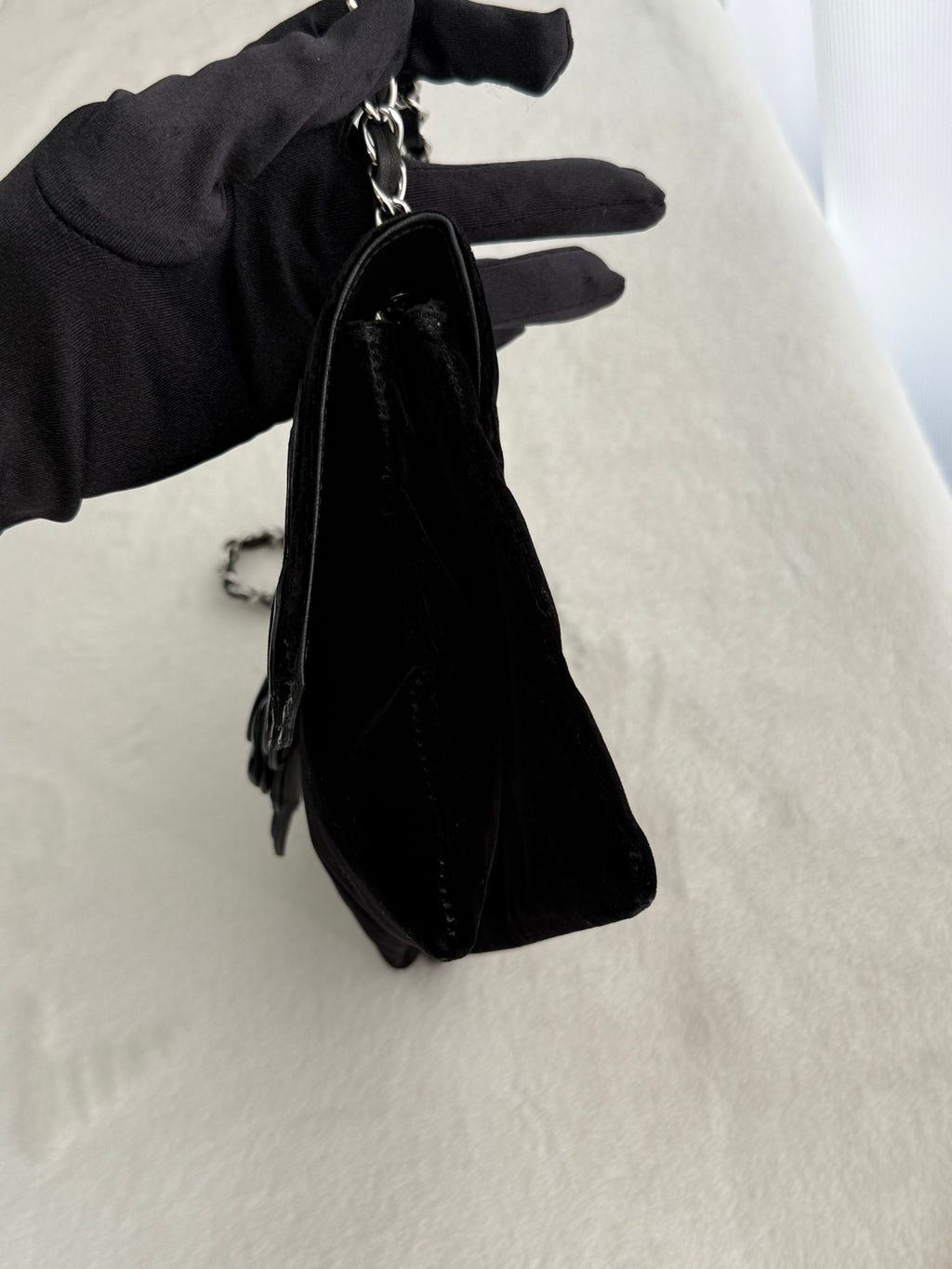 CHANEL Suede Chainbag