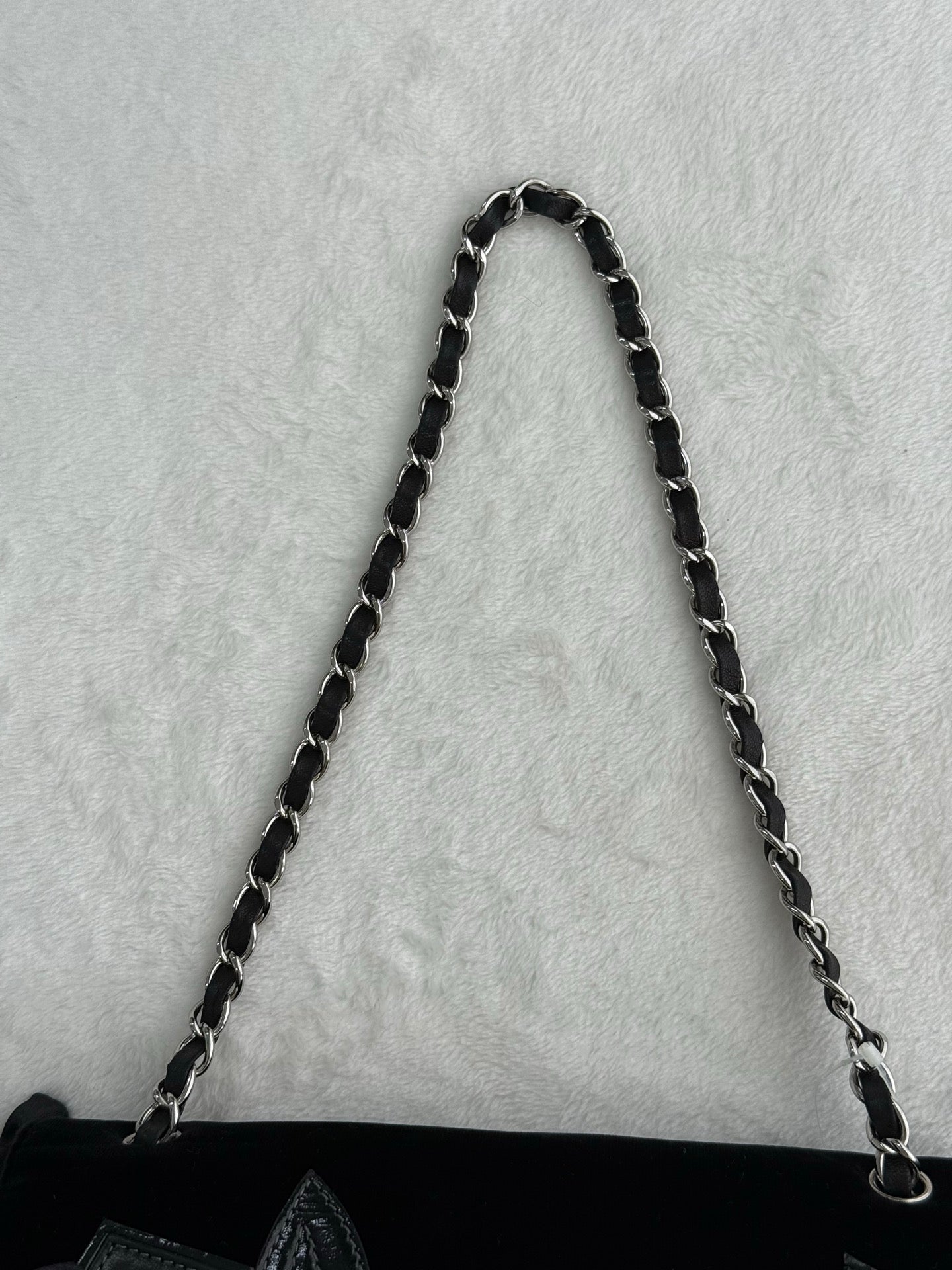 CHANEL Suede Chainbag