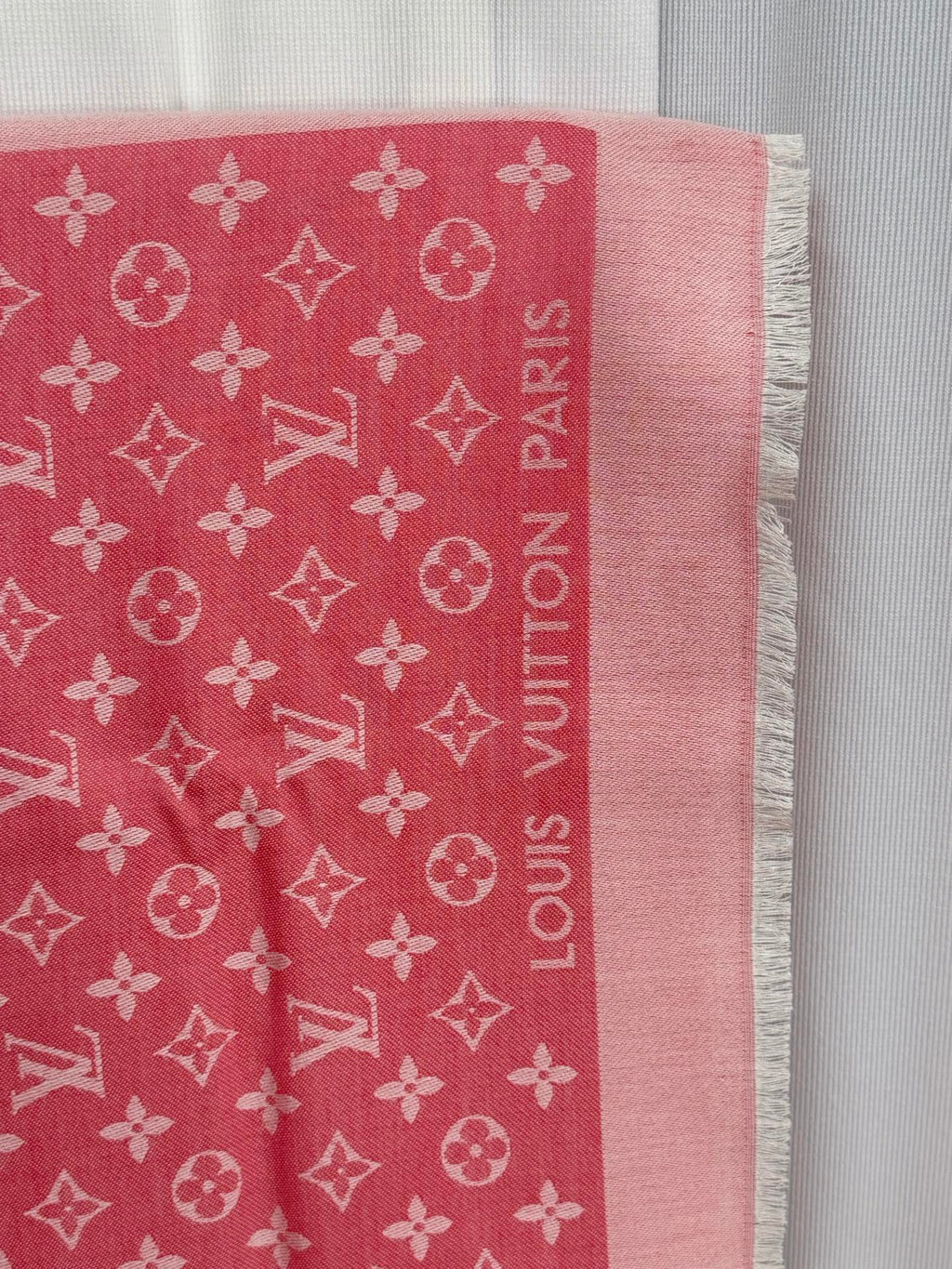 LOUIS VUITTON Monogram Cashmere Scarf