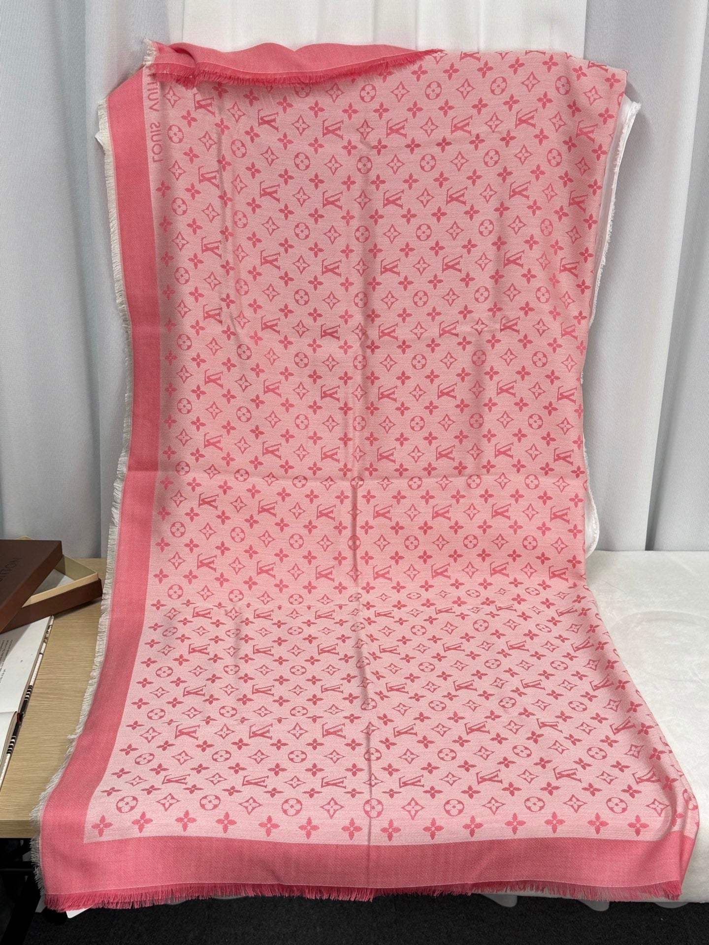LOUIS VUITTON Monogram Cashmere Scarf