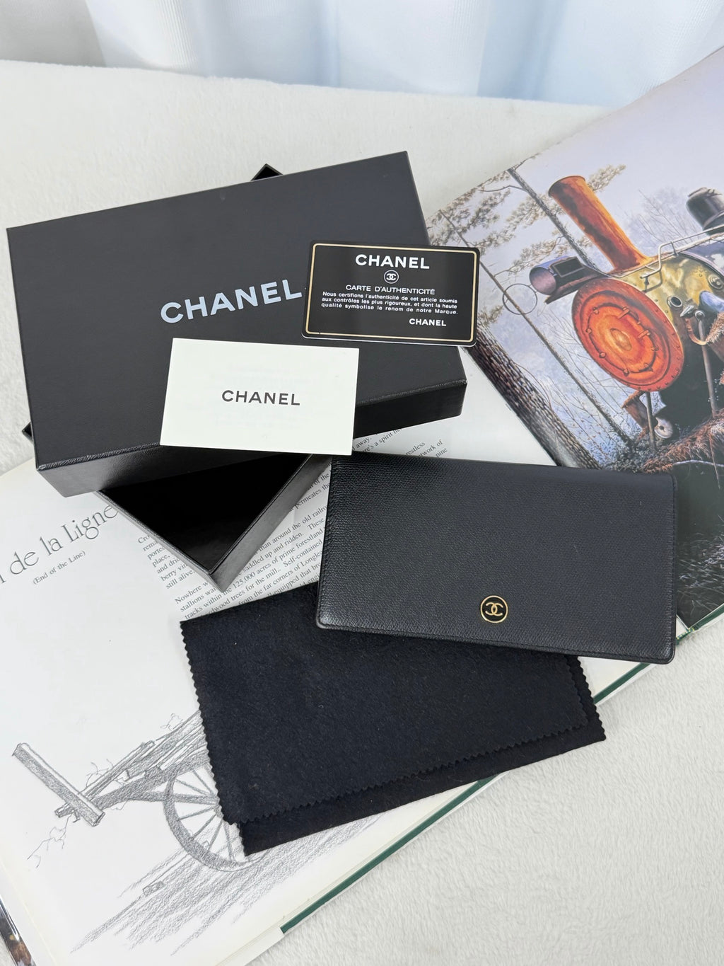 CHANEL Genuine Cavier Wallet