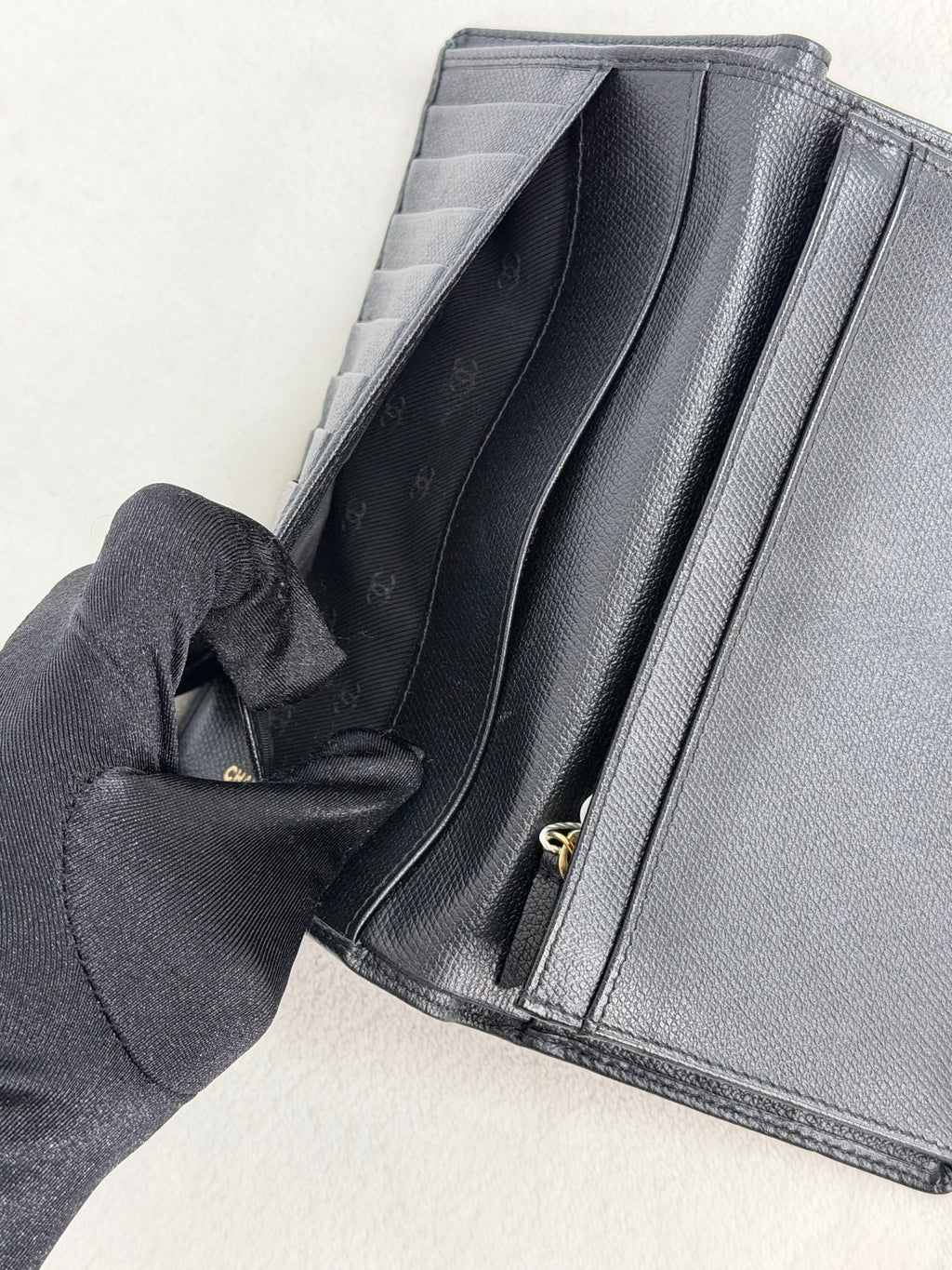 CHANEL Genuine Cavier Wallet
