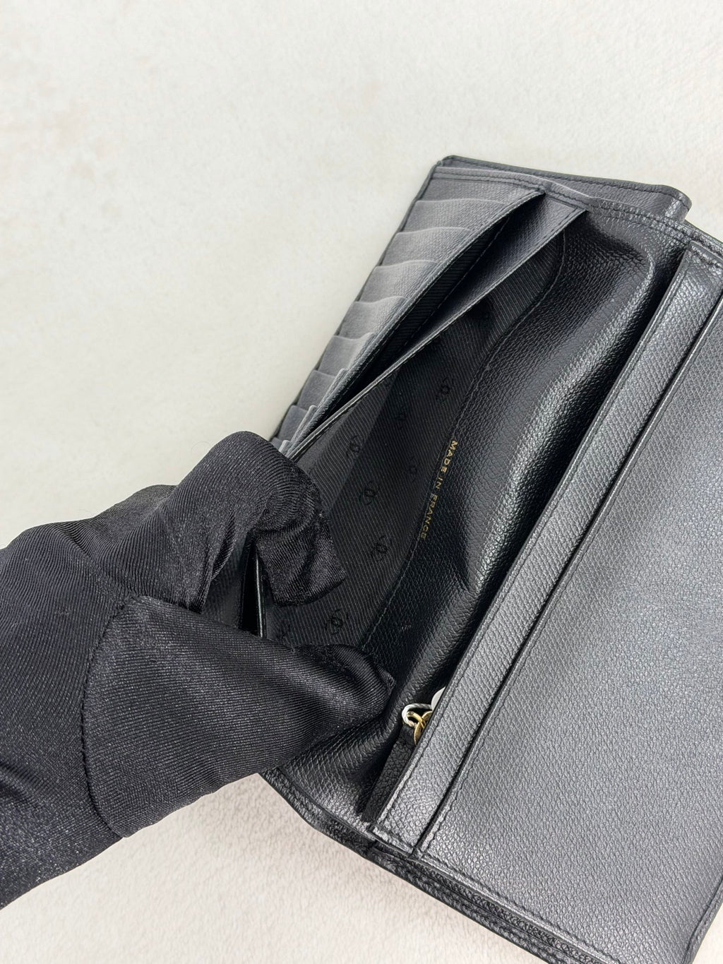 CHANEL Genuine Cavier Wallet