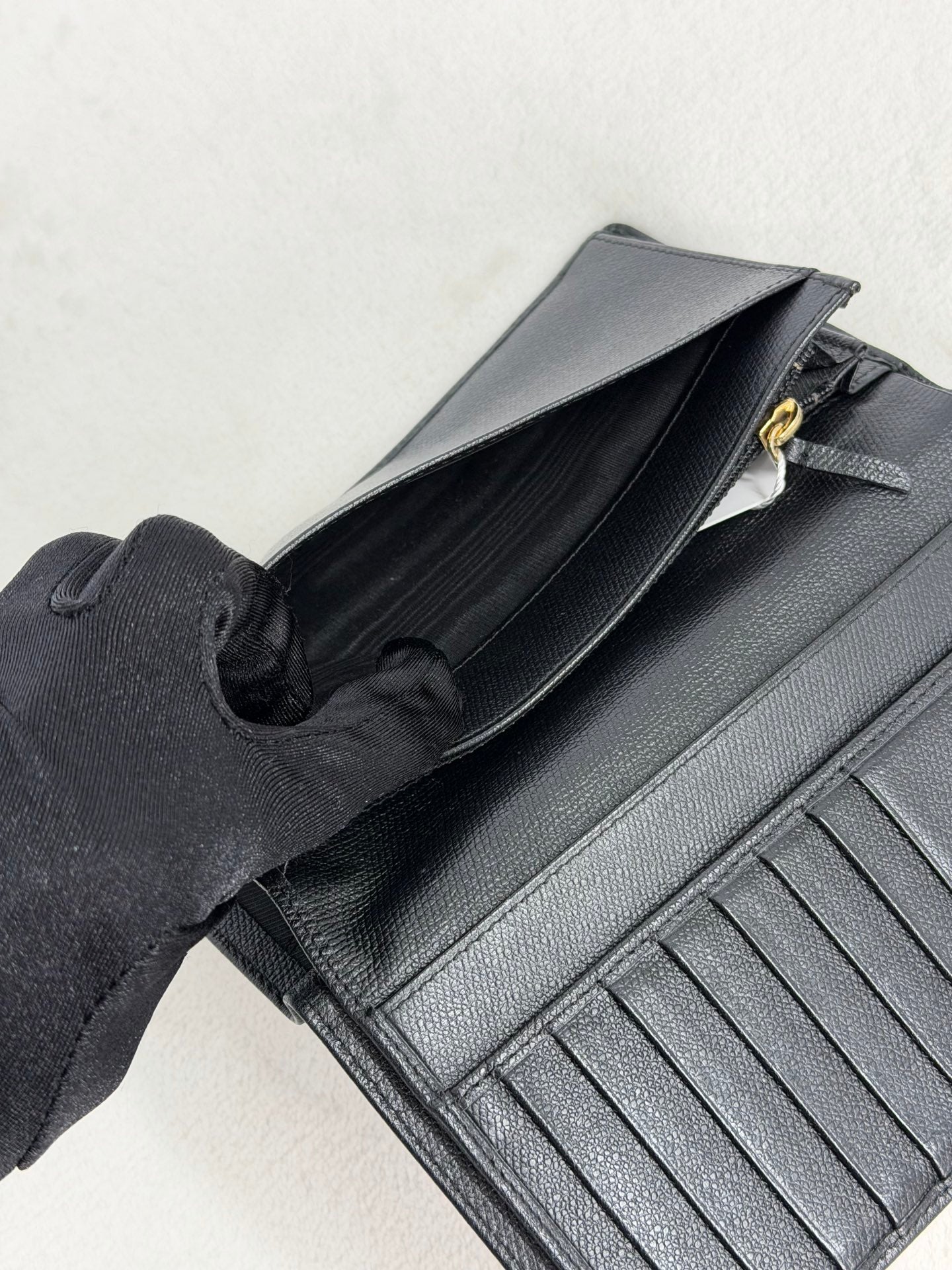 CHANEL Genuine Cavier Wallet