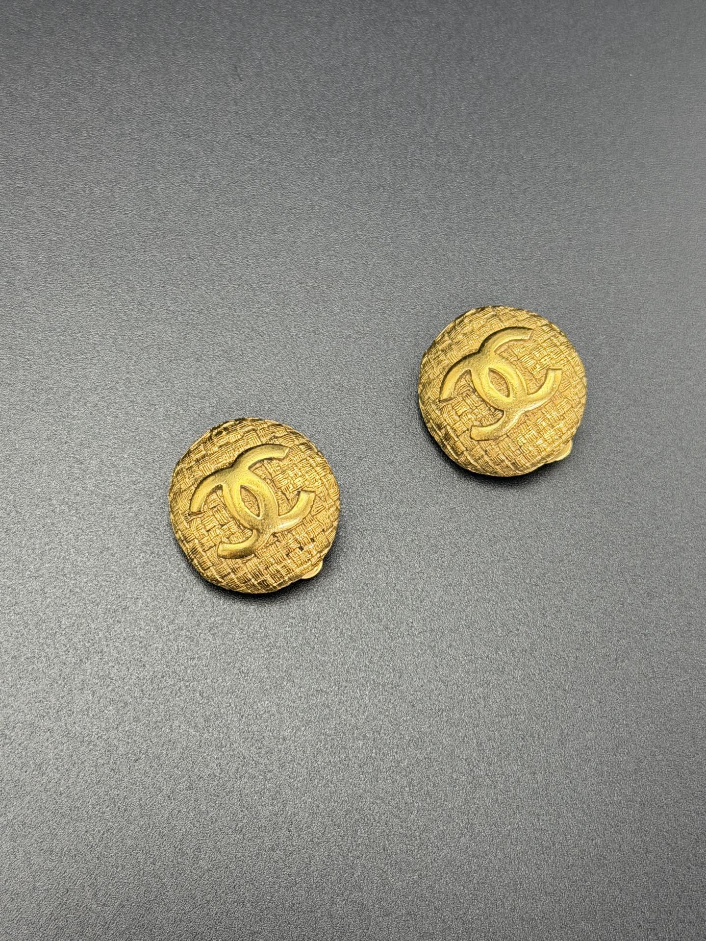 CHANEL  Tweed-Style Earring Clips