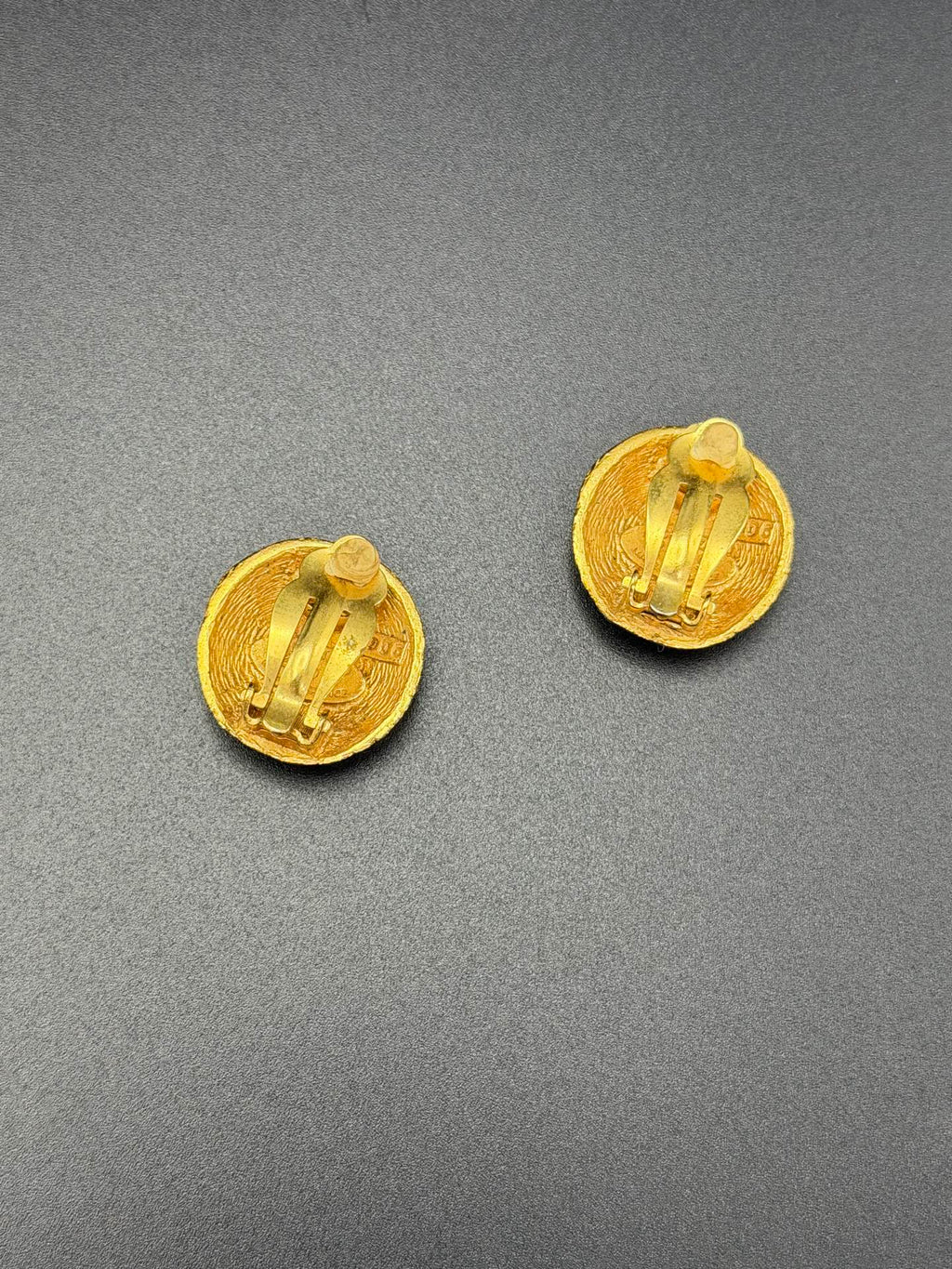 CHANEL  Tweed-Style Earring Clips