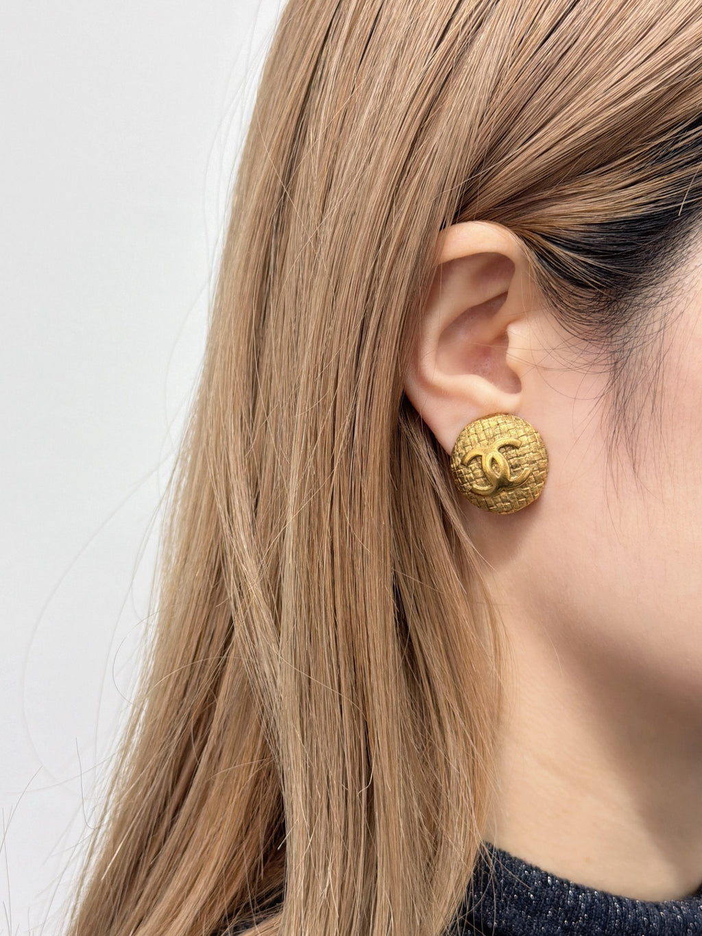 CHANEL  Tweed-Style Earring Clips