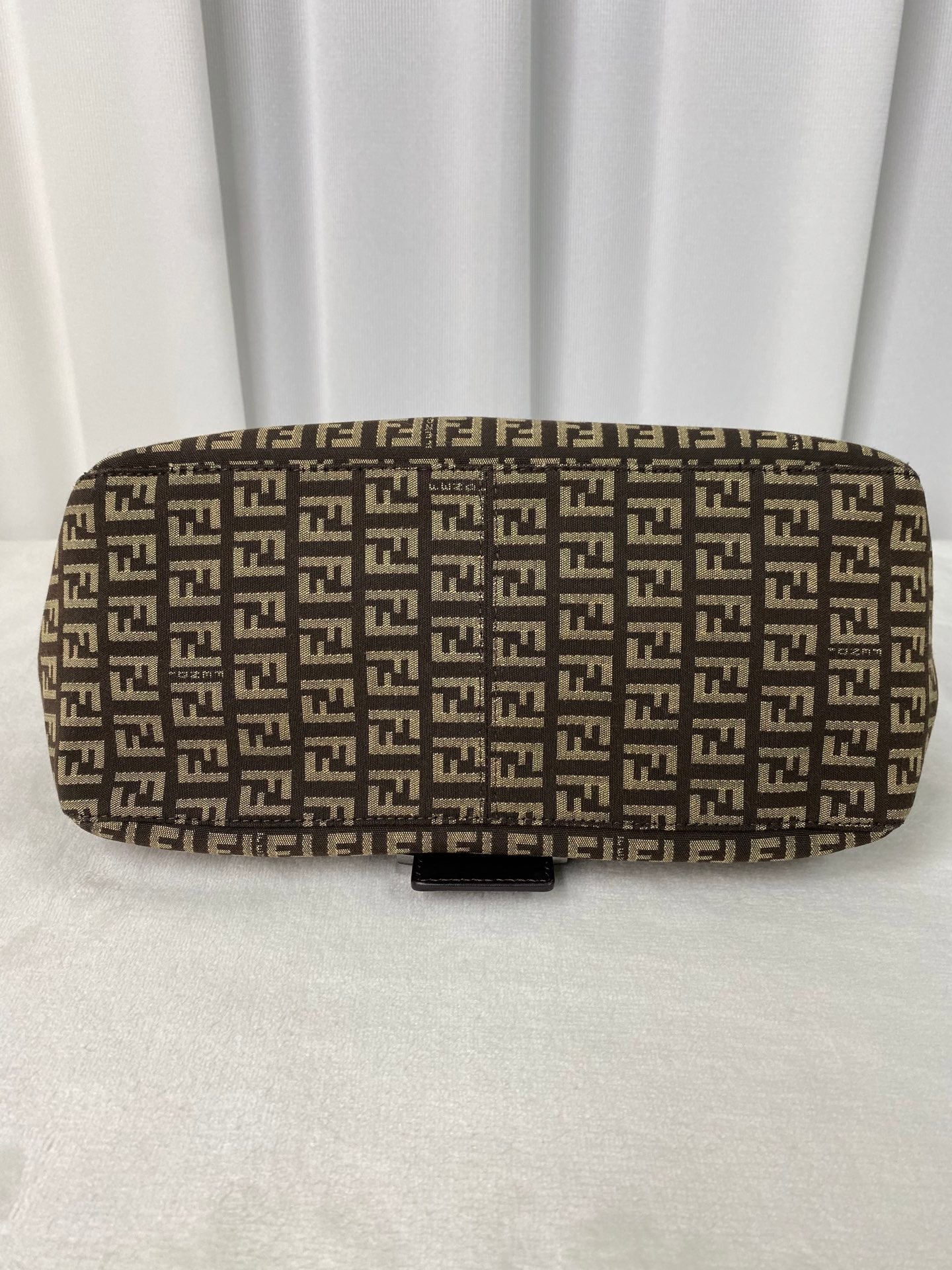 FENDI Zucca Large Beguetta Shoulder bag
