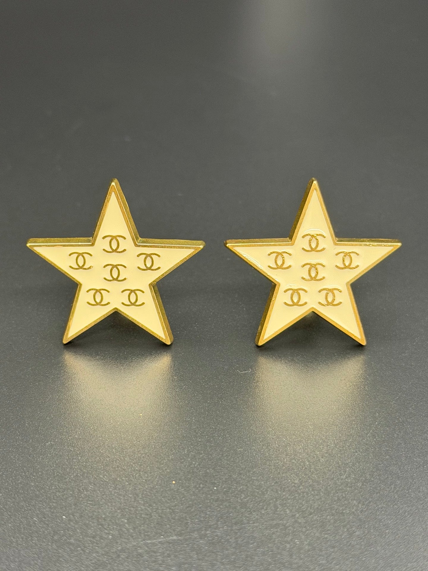 CHANEL Double-C Star Shaped Clips On