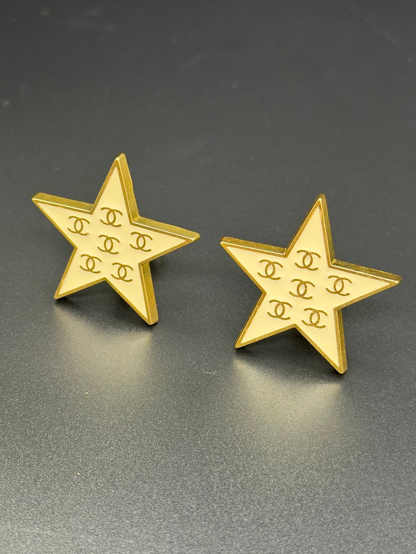 CHANEL Double-C Star Shaped Clips On