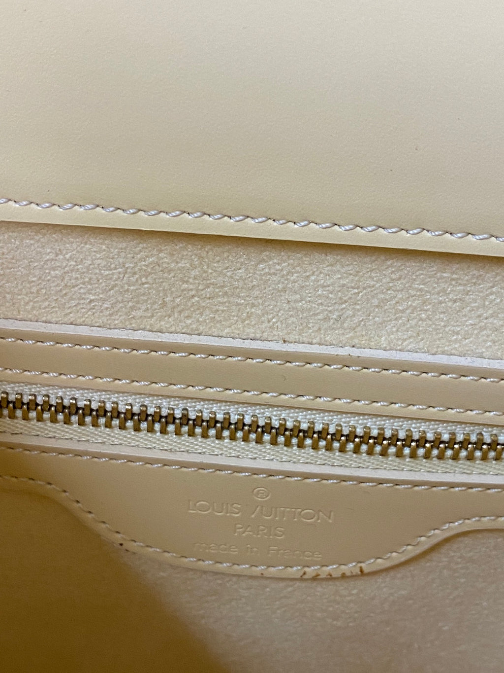 LOUIS VUITTON Epi Shoulderbag