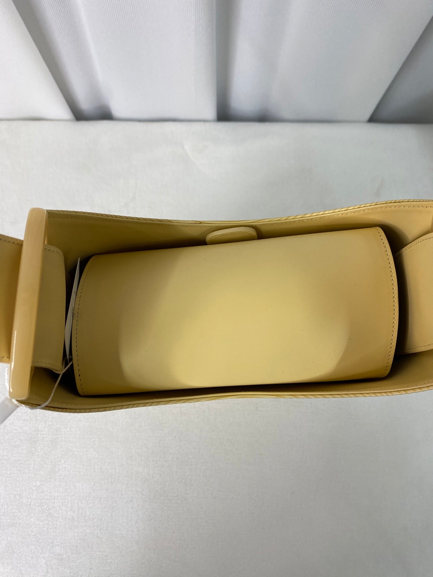 LOUIS VUITTON Epi Shoulderbag