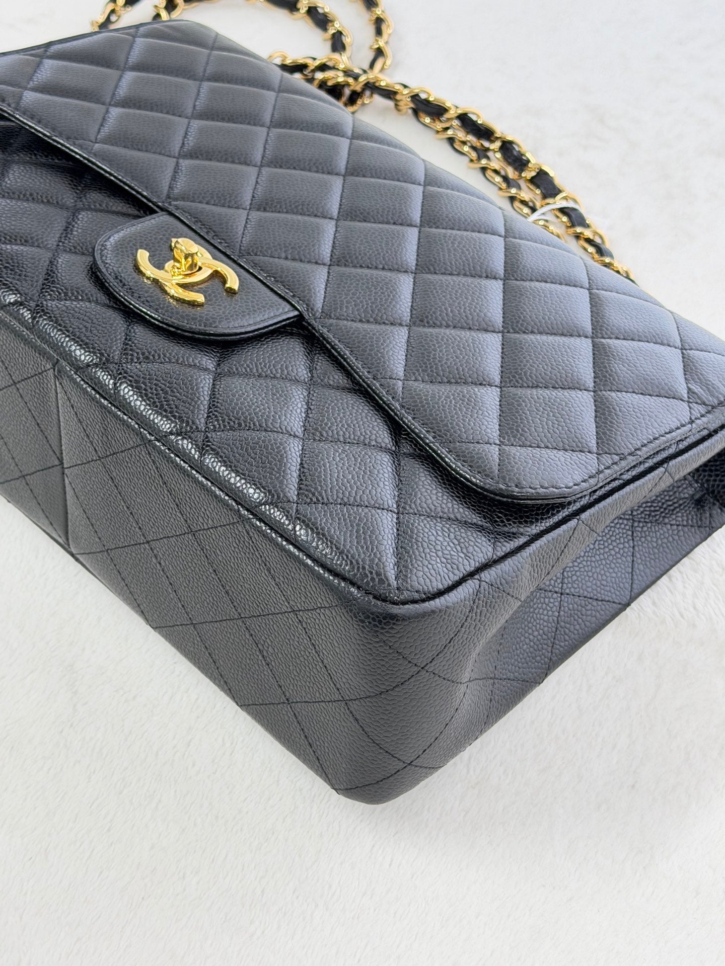 CHANELClassic Cavier Chainbag