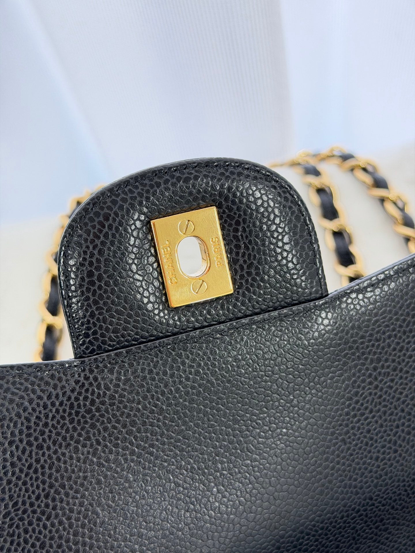 CHANELClassic Cavier Chainbag