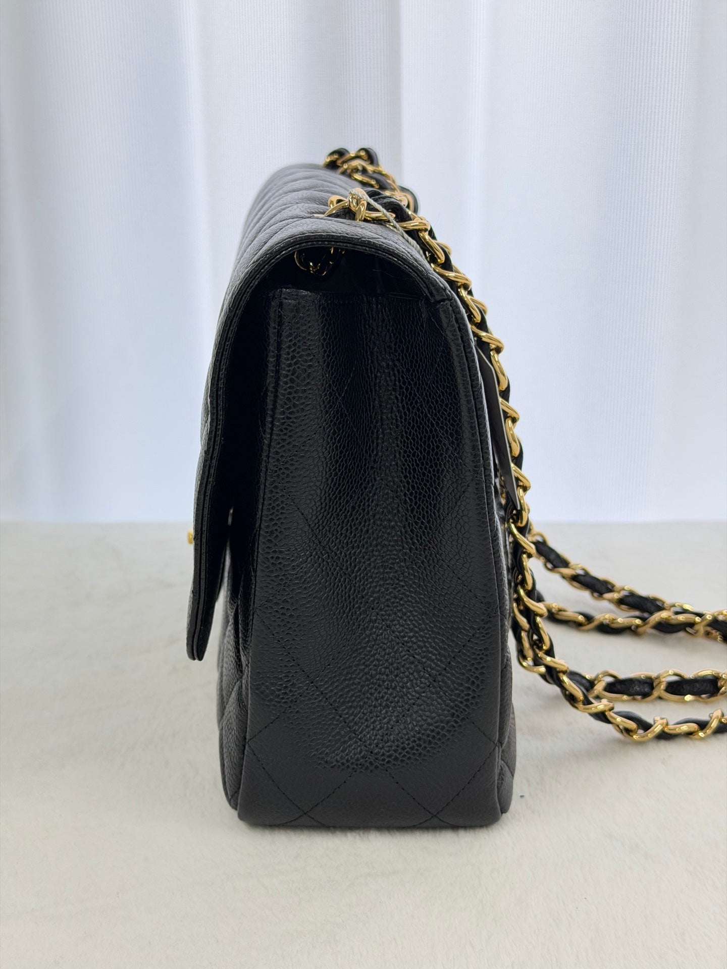 CHANELClassic Cavier Chainbag