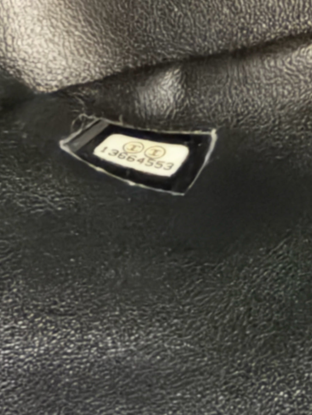 CHANELClassic Cavier Chainbag