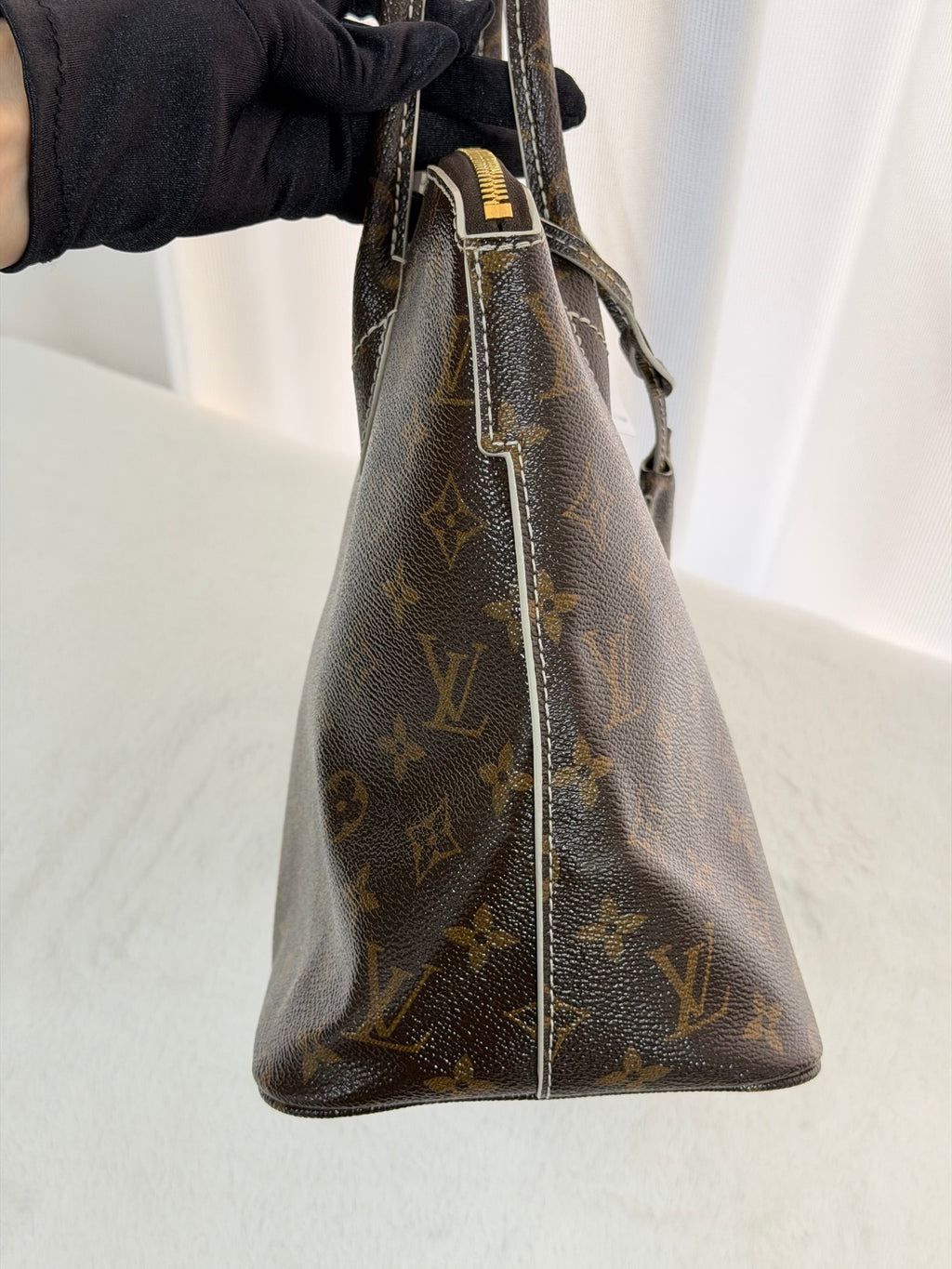 LOUIS VUITTON Monogram Limited Handbag
