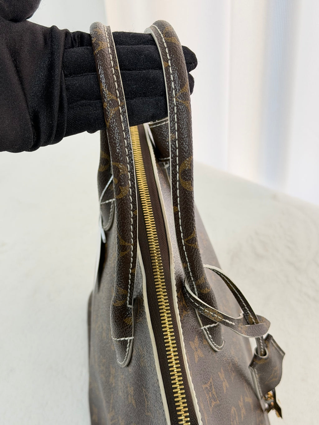 LOUIS VUITTON Monogram Limited Handbag