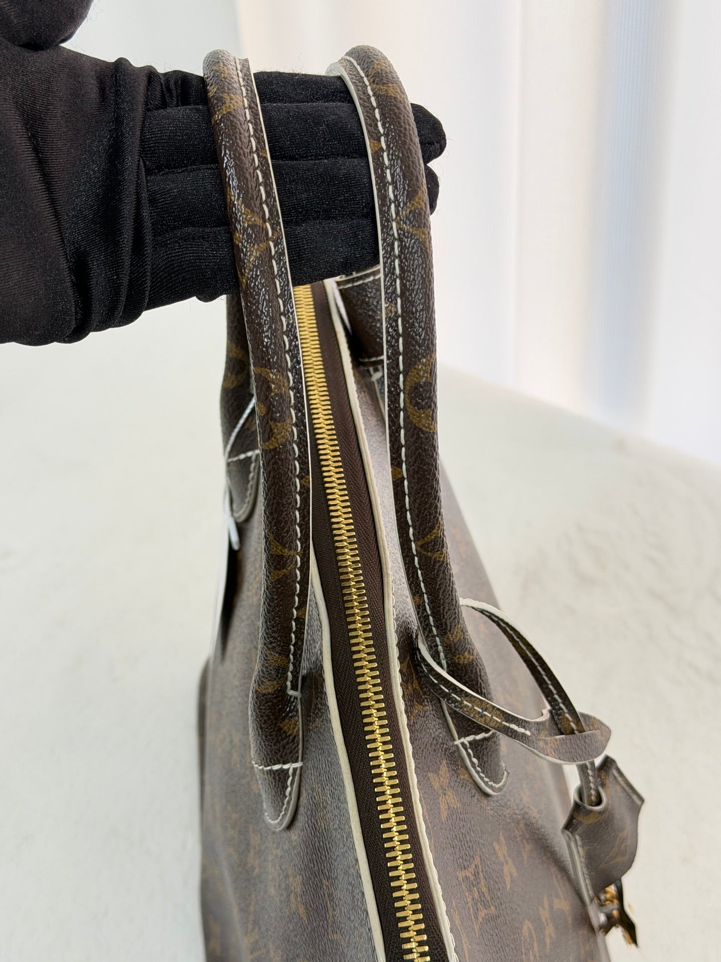 LOUIS VUITTON Monogram Limited Handbag