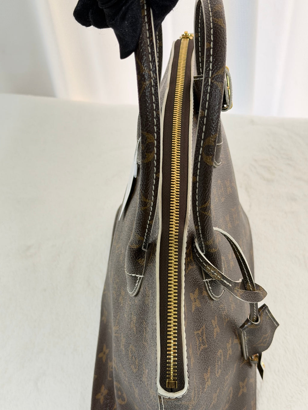 LOUIS VUITTON Monogram Limited Handbag