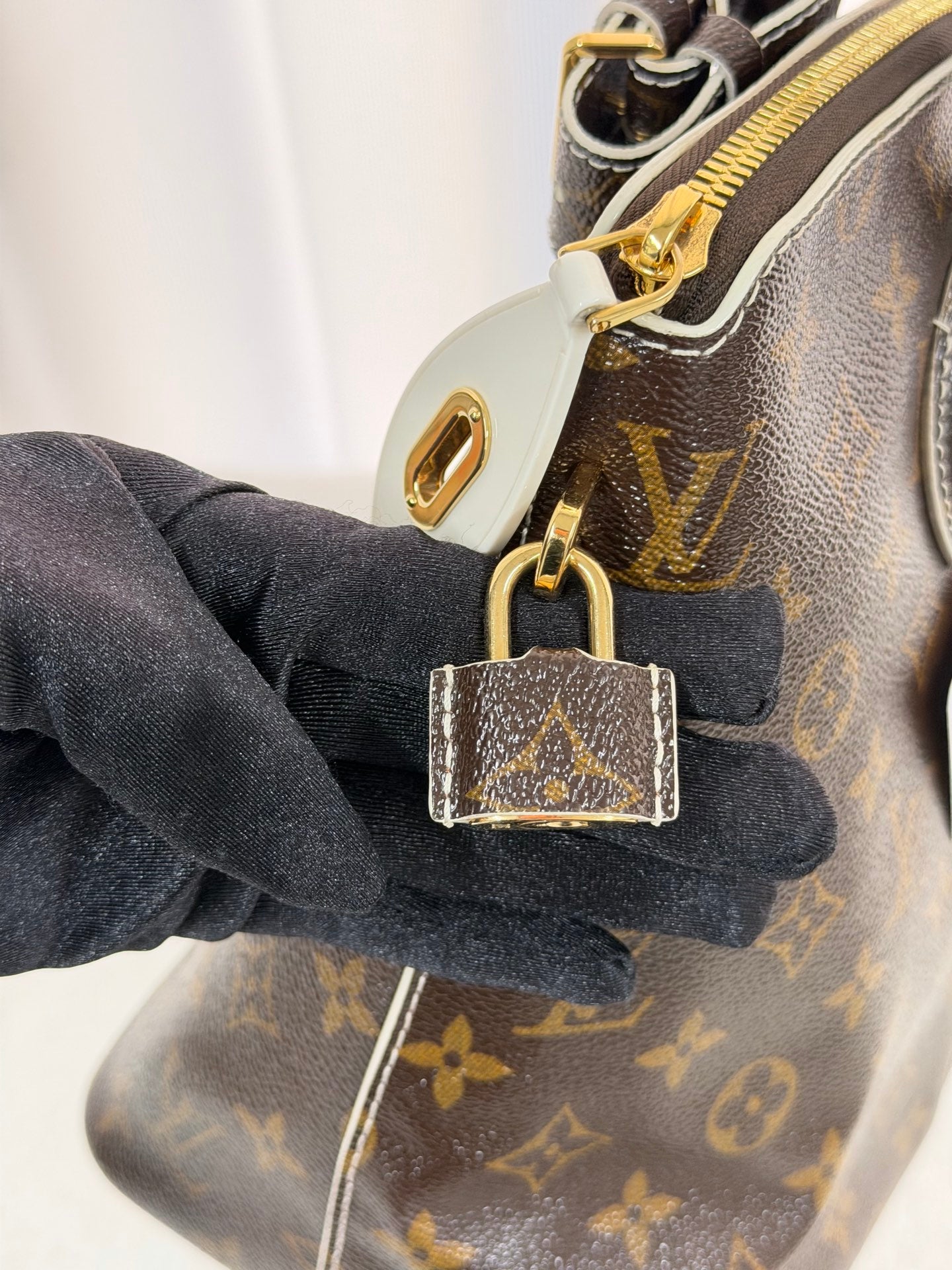 LOUIS VUITTON Monogram Limited Handbag