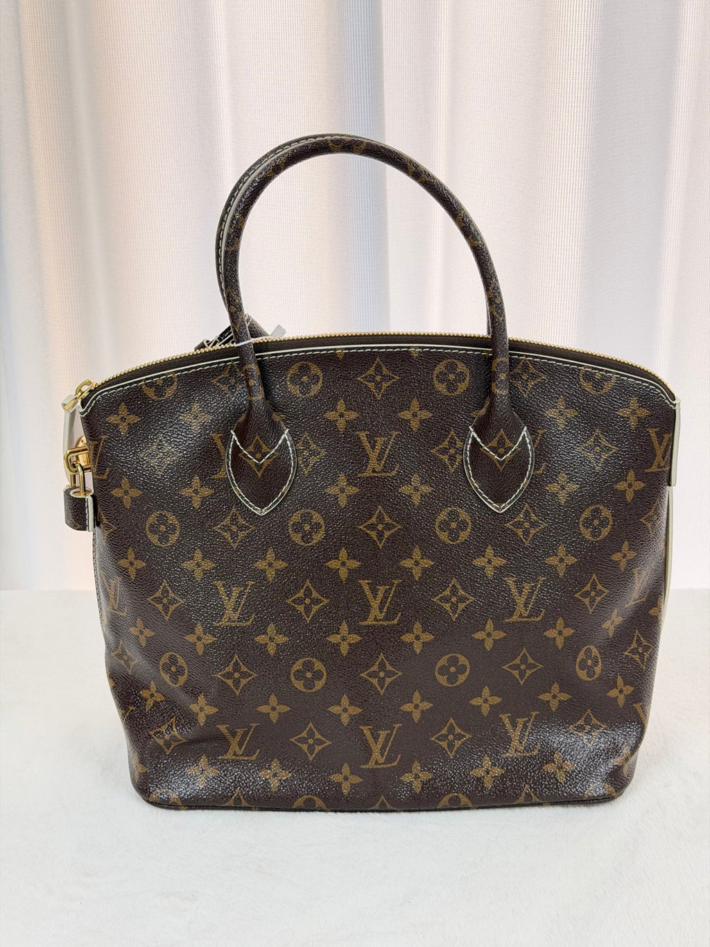 LOUIS VUITTON Monogram Limited Handbag